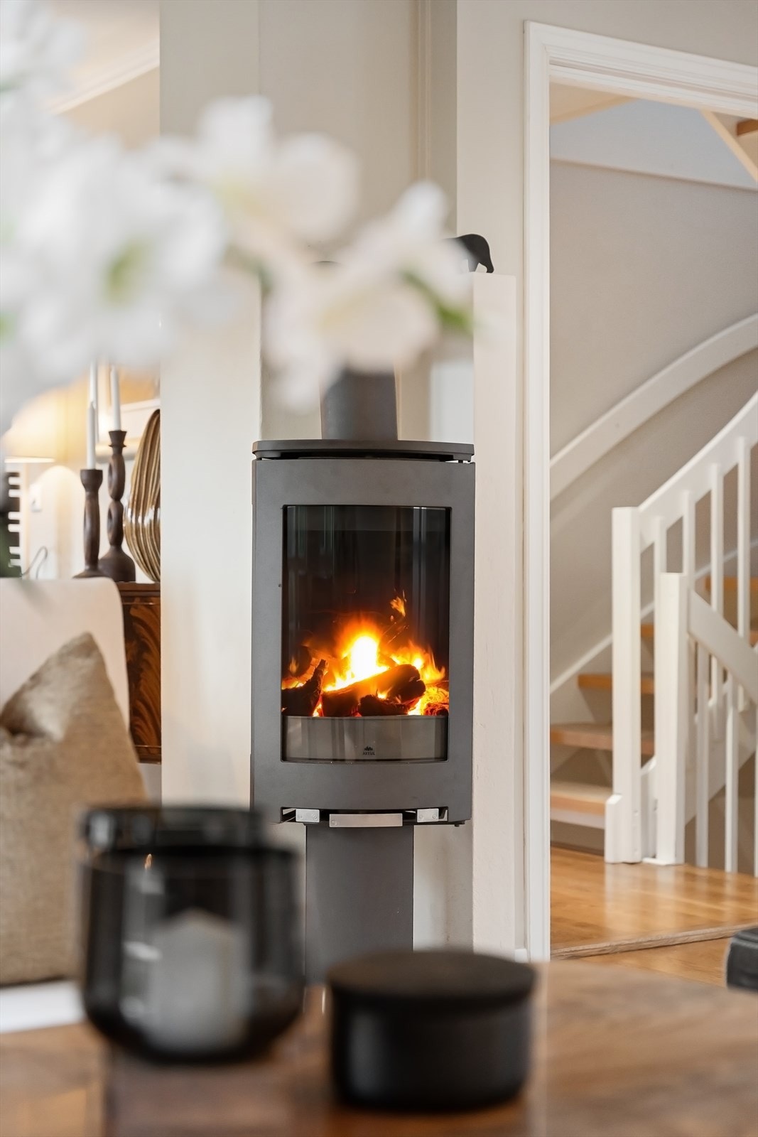 Detalj svingbar Jøtul-peis Galleribilde