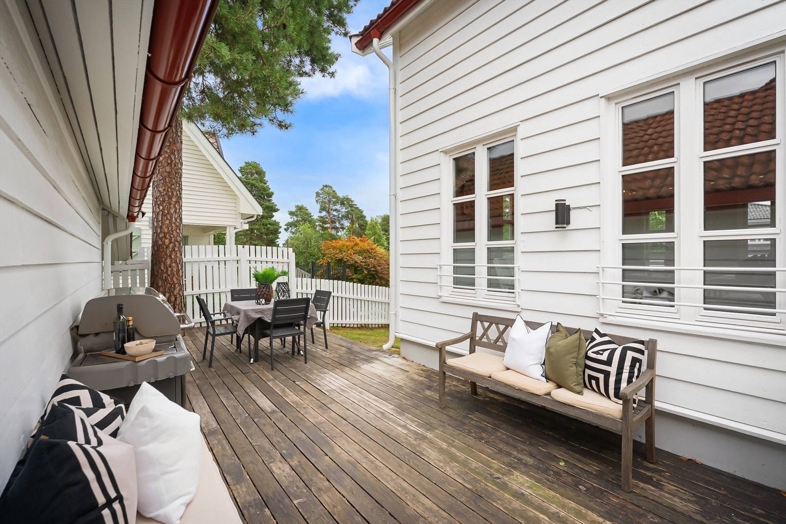 Flotte uteplasser for sammenkomster og utendørs måltider Galleribilde