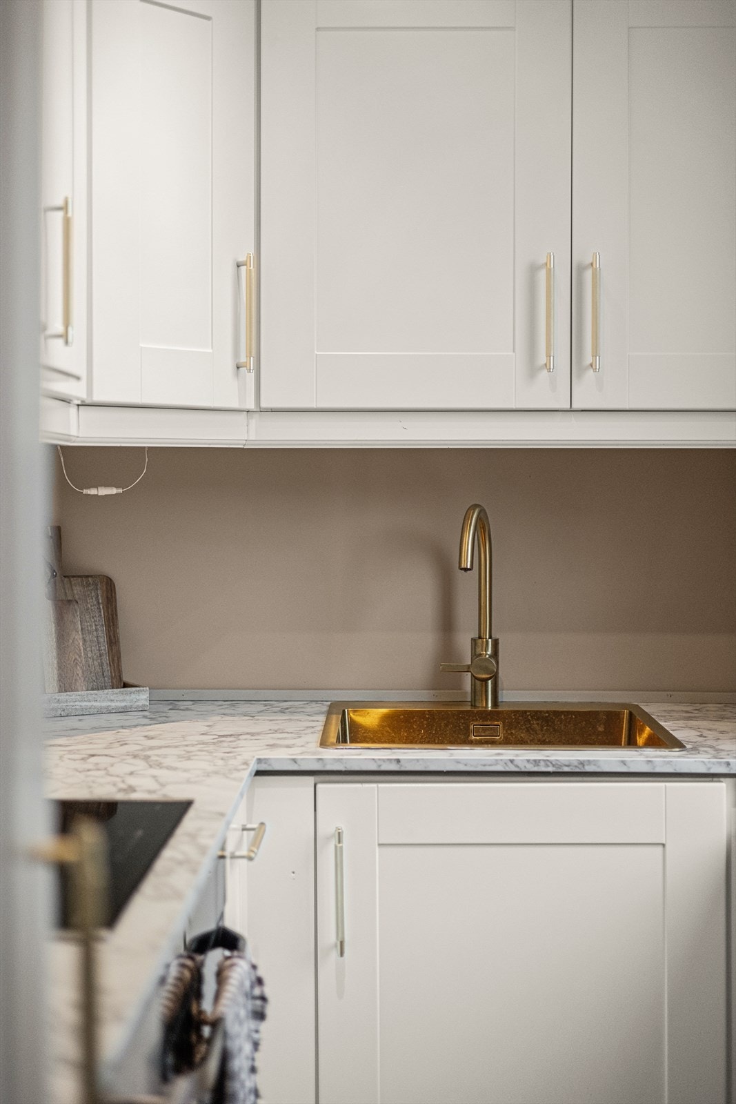 Kjøkkenvask og blandebatteri fra 2026. Galleribilde