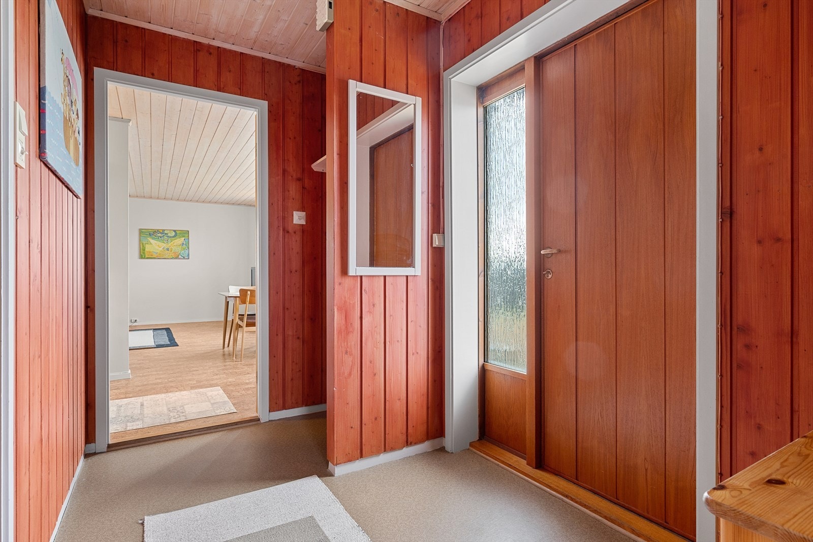 Potensialet i boligen er stort, og om ønskelig er det mulighet for hybelutleie i underetasjen. Galleribilde