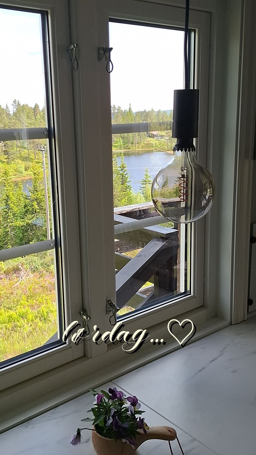 Igletjern sett fra kjøkkenvindu Galleribilde