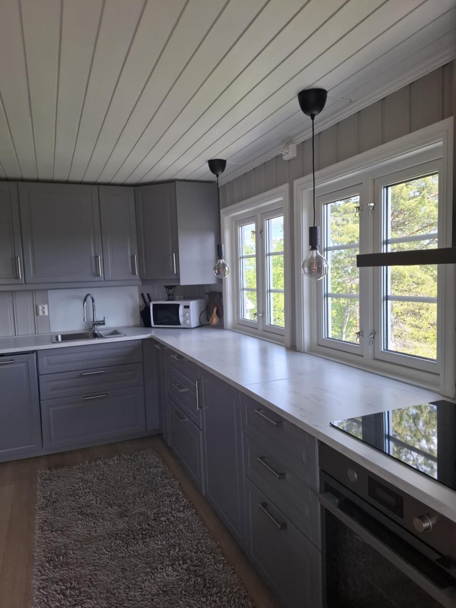 God arbeidsplass på kjøkkenet Galleribilde