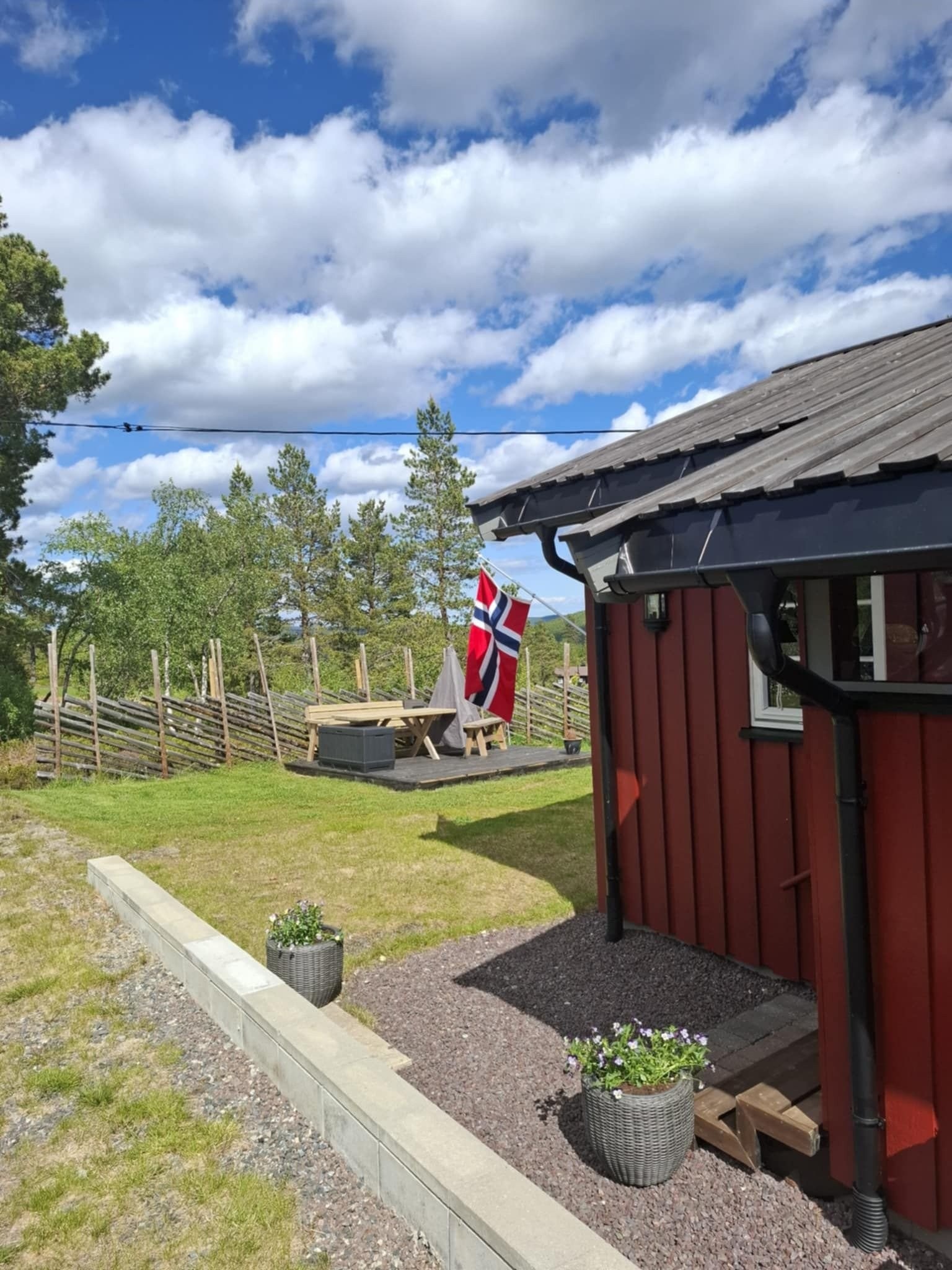 Utplassen/bålpanneplassen og grill plassen vår Galleribilde