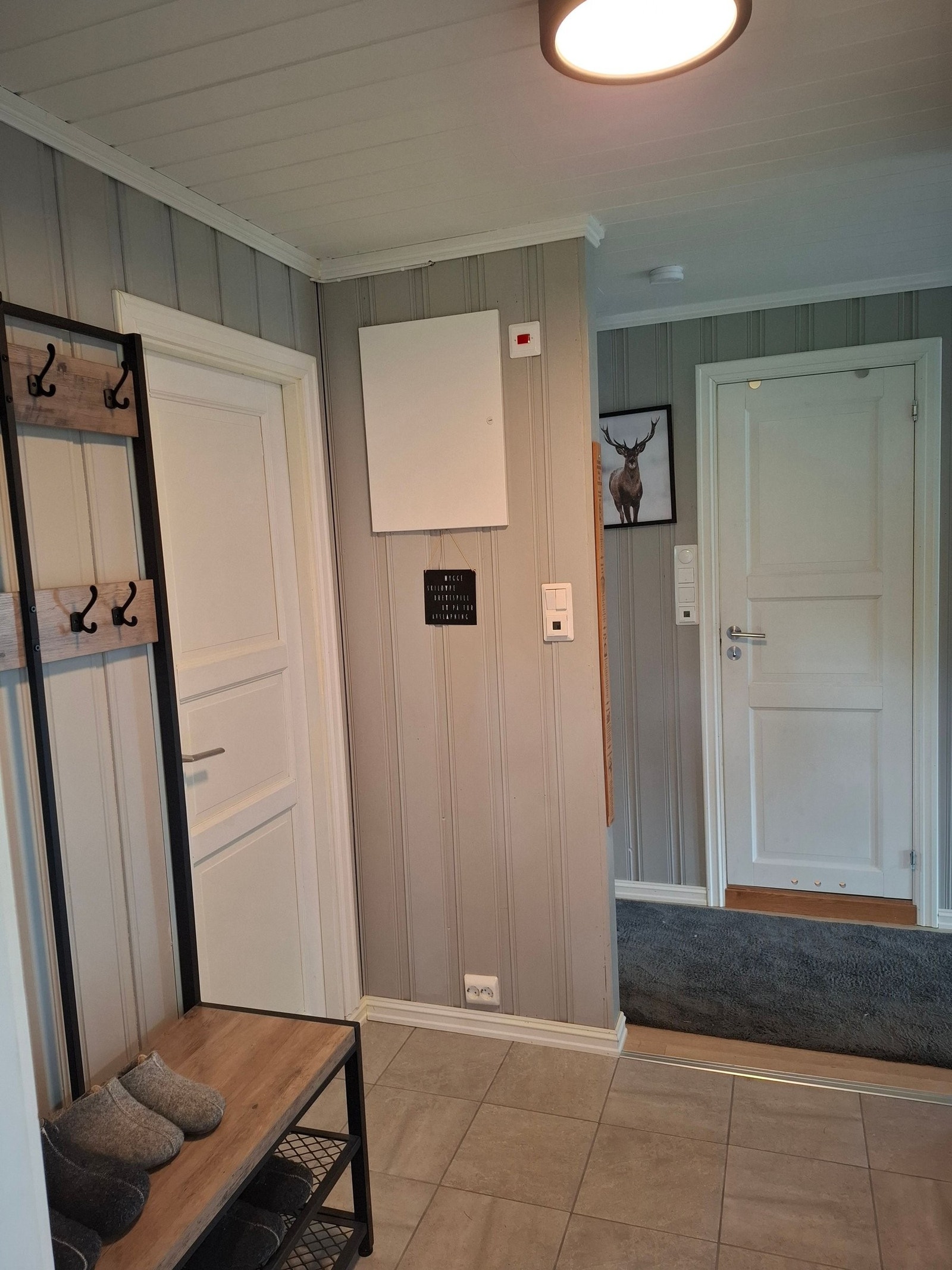 Baderom rett fram fra inngangen, soverom II inn til venstre Galleribilde