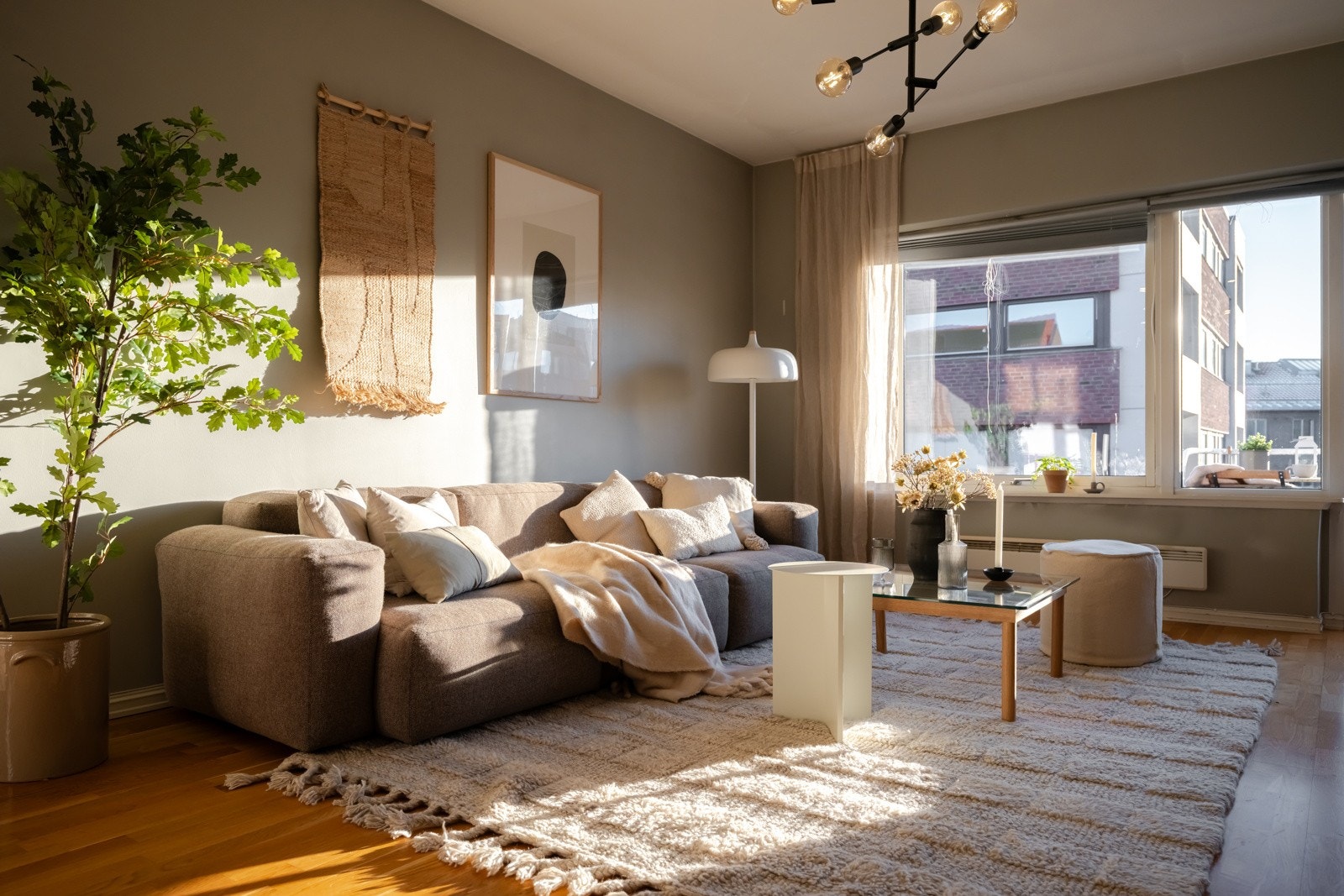 Vinduer og balkongdør fra 2009 og 2013. Galleribilde