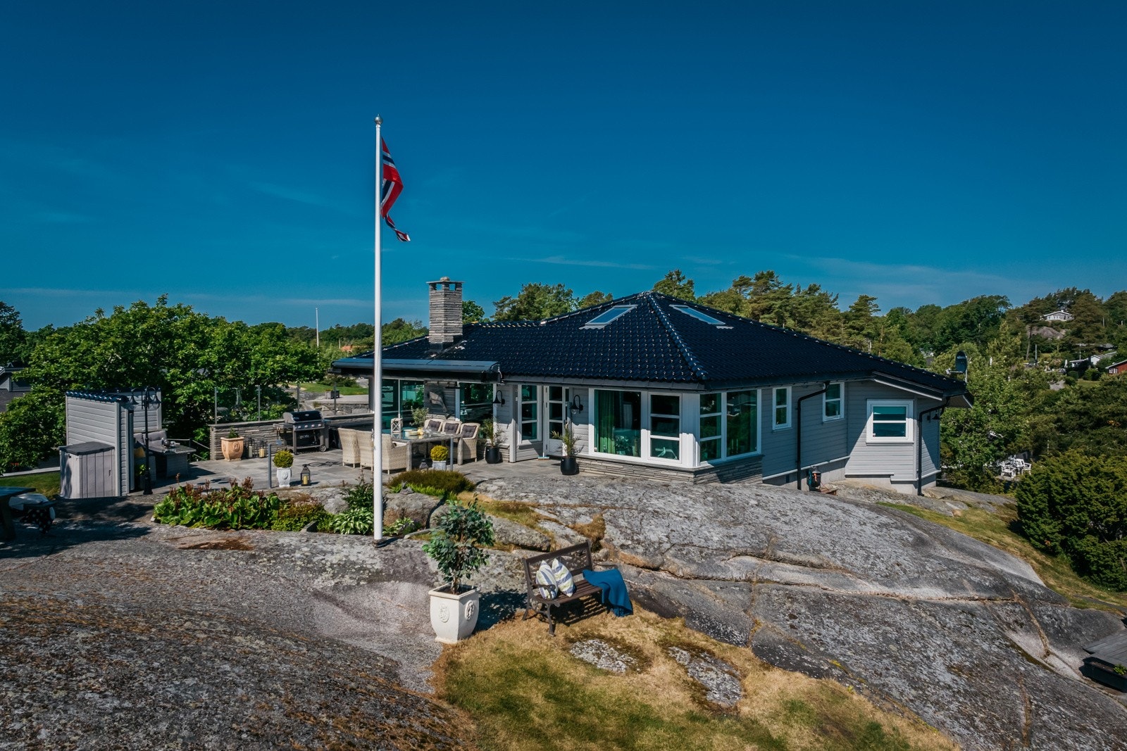 Leinæs & Partners v/Knut Leinæs har gleden av å presentere Kjærstranda 65! Galleribilde