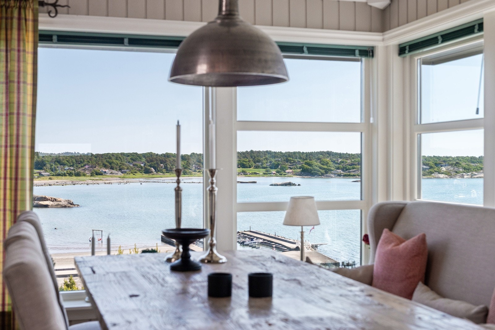Her får du sjøutsikten rett inn i spisestuen Galleribilde