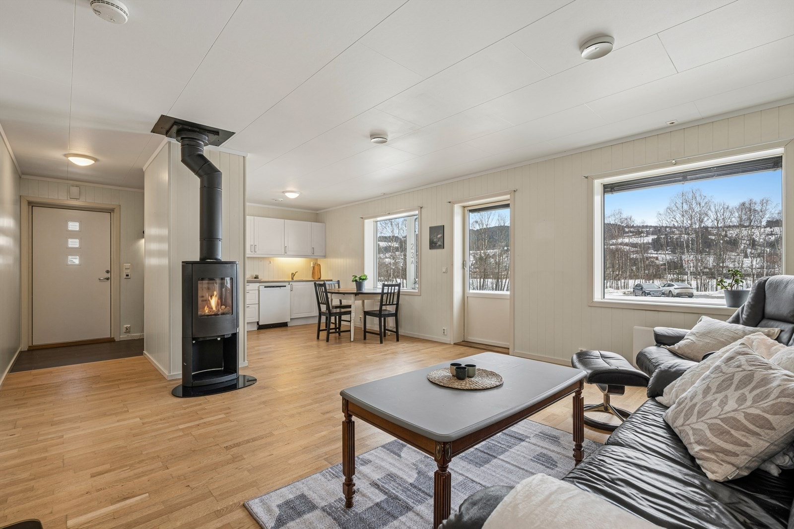 Romslig stuedel med plass til hele storfamilien. Galleribilde