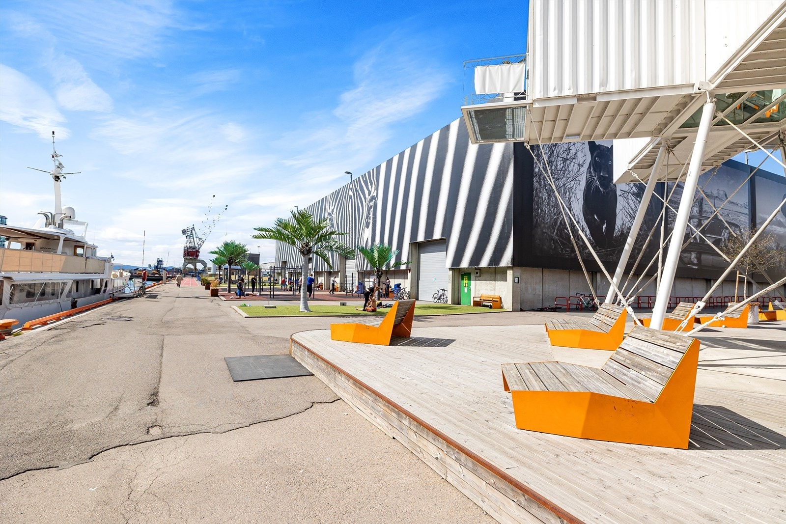 På Tjuvholmen finner du bl.a Tuftepark og Skur 13. Galleribilde