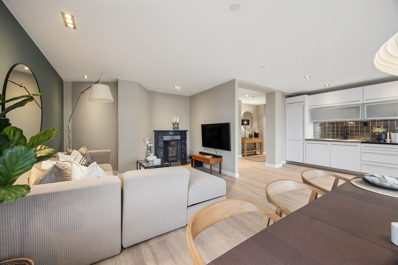 Det er gulvvarme i stuen og på kjøkkenet. Galleribilde