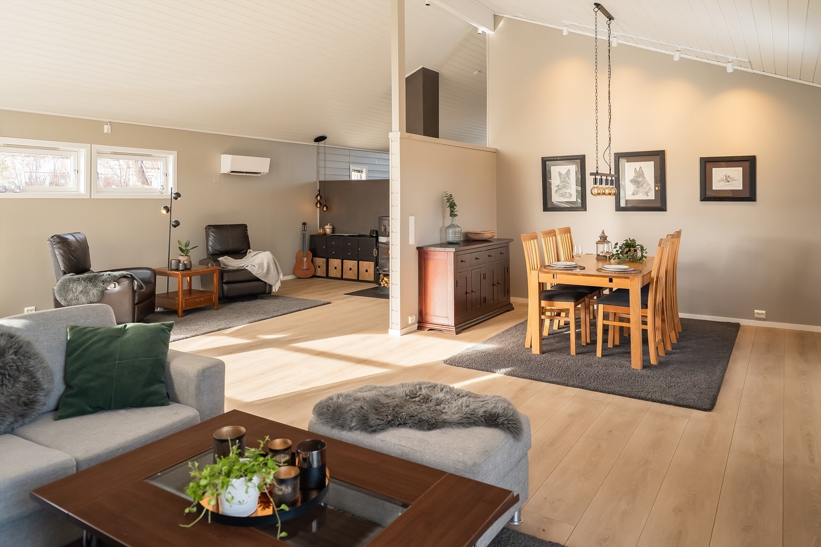 Her er det også installert varmepumpe som bidrar til et behagelig inneklima året rundt. Galleribilde