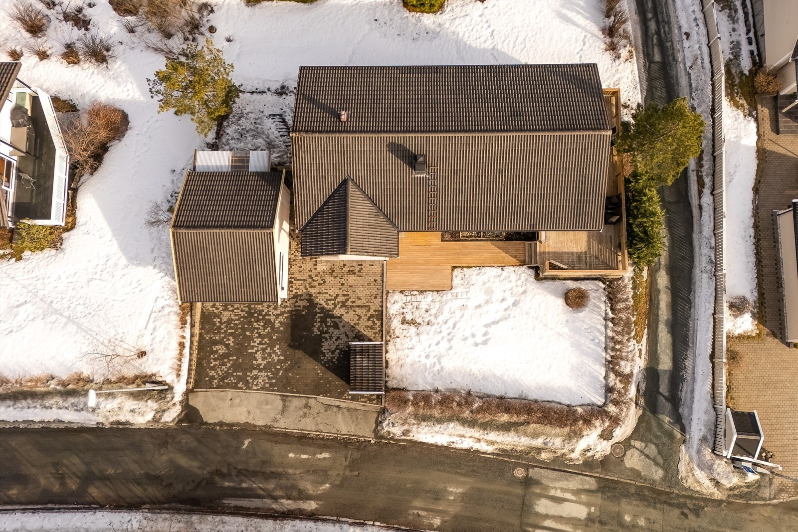 Tomten er på hele 778 m² og er selveid. Galleribilde