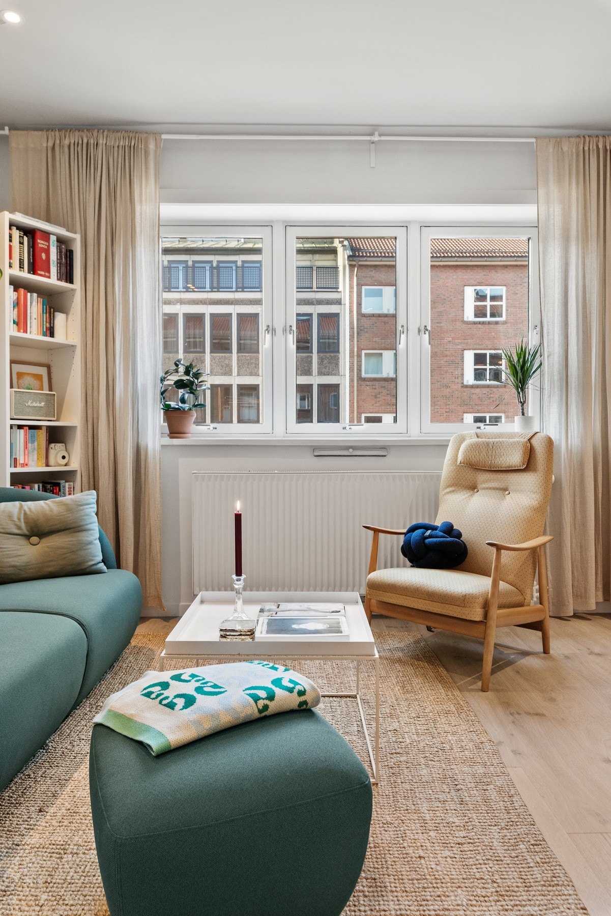 Leiligheten fremstår lys og luftig med god takhøyde på ca. 2,60 m. Galleribilde