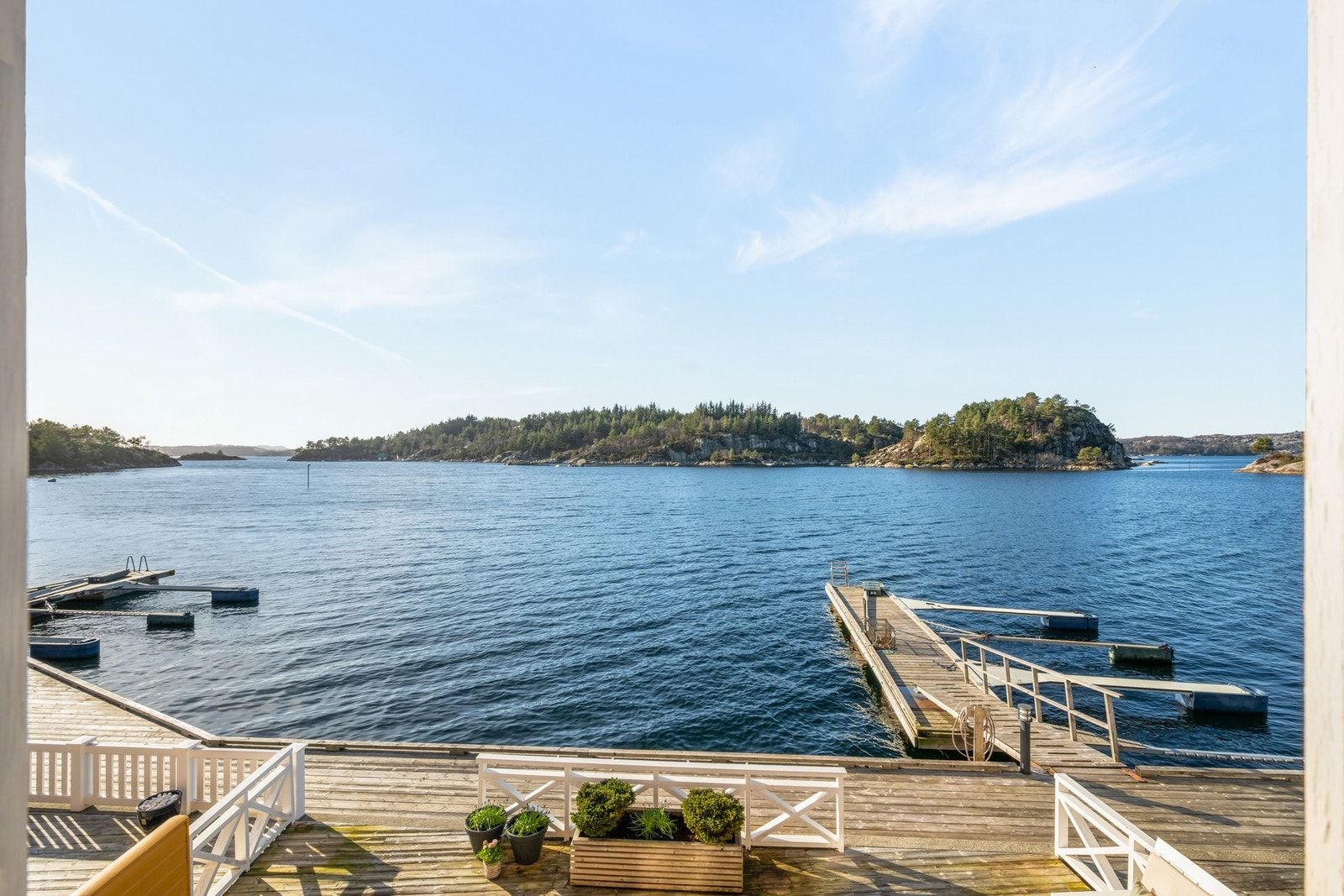 Her kan du virkelig nyte flotte dager med sol til langt på kveld Galleribilde