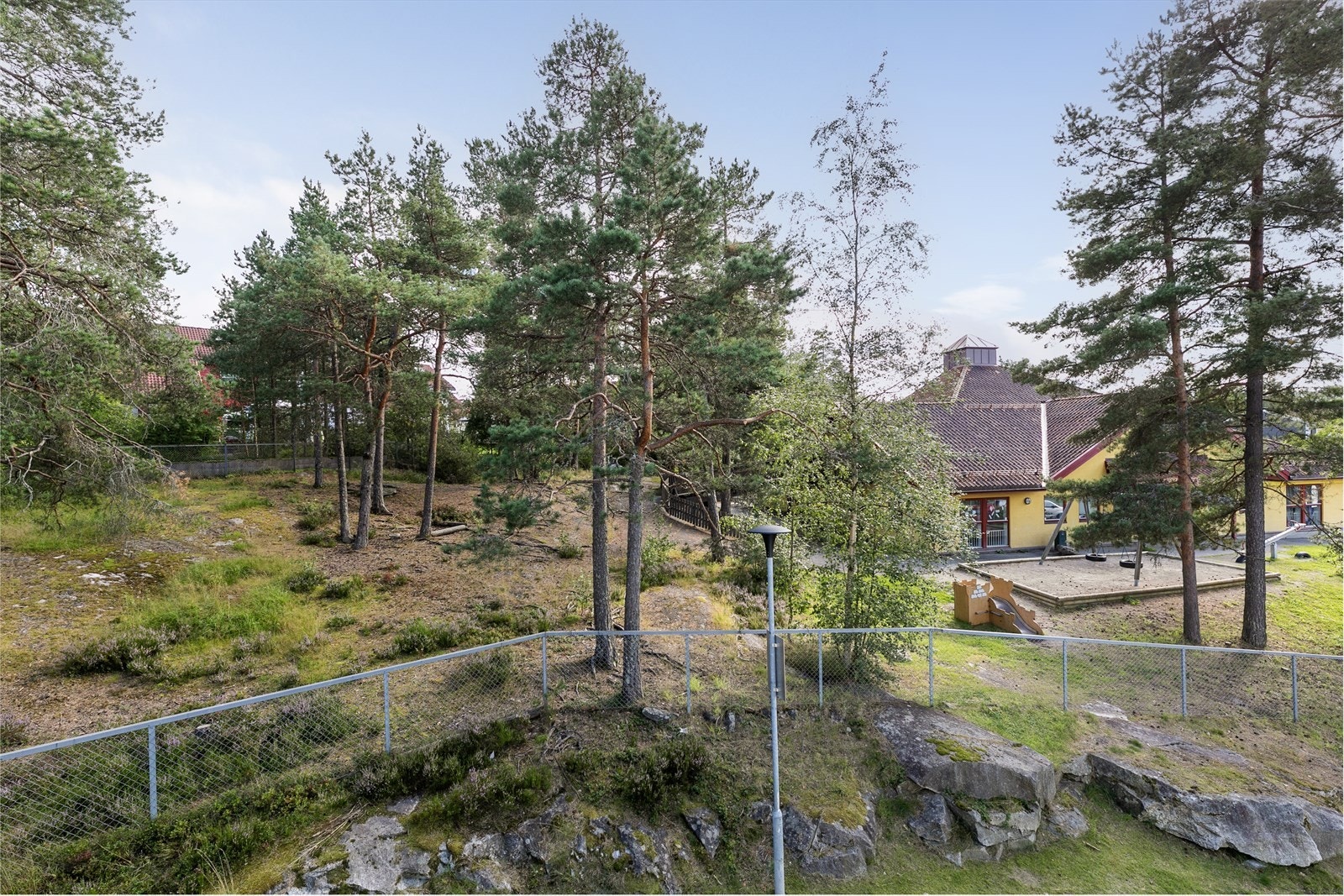 Her bor dere i grønne, rolige omgivelser. Galleribilde