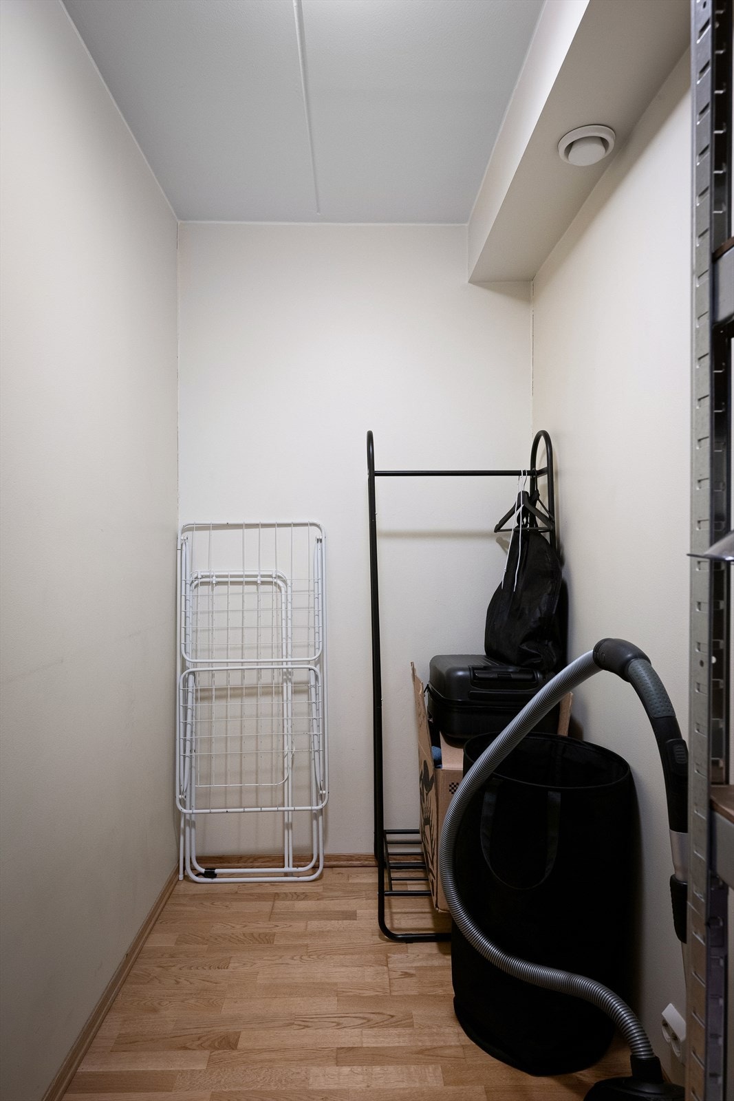 Innvendig bod Galleribilde