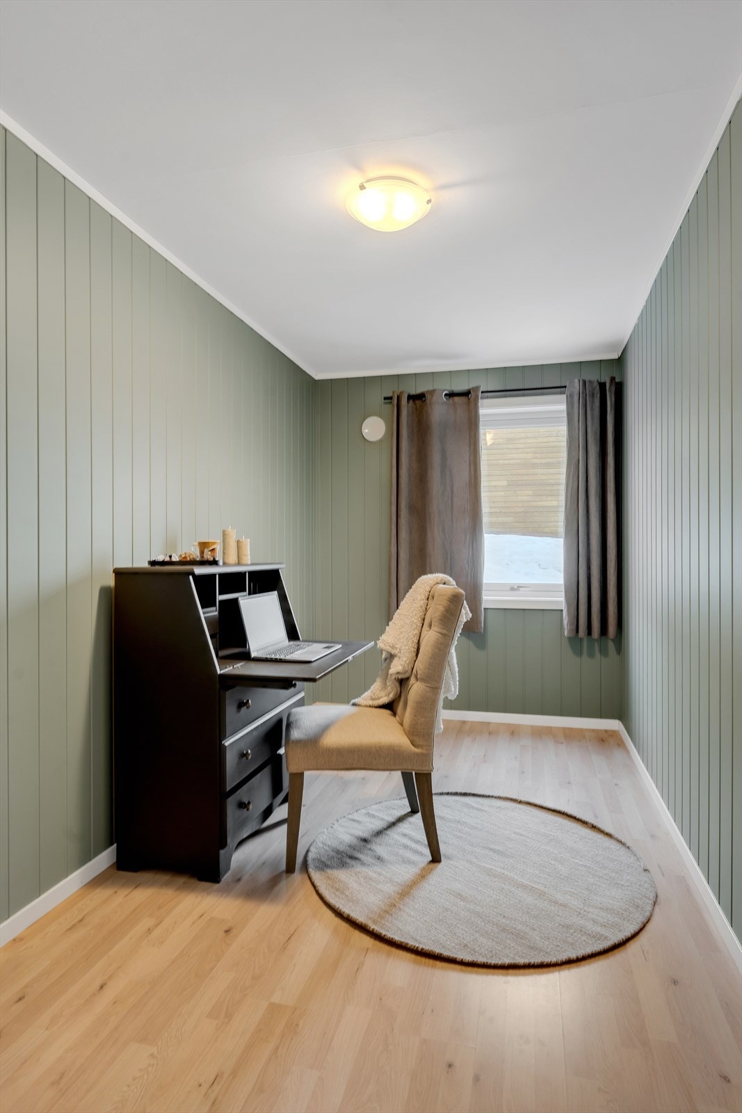 Soverom 3 med allsidige bruksmuligheter- perfekt som gjesterom, barnerom, kontor eller hobbyrom. Galleribilde