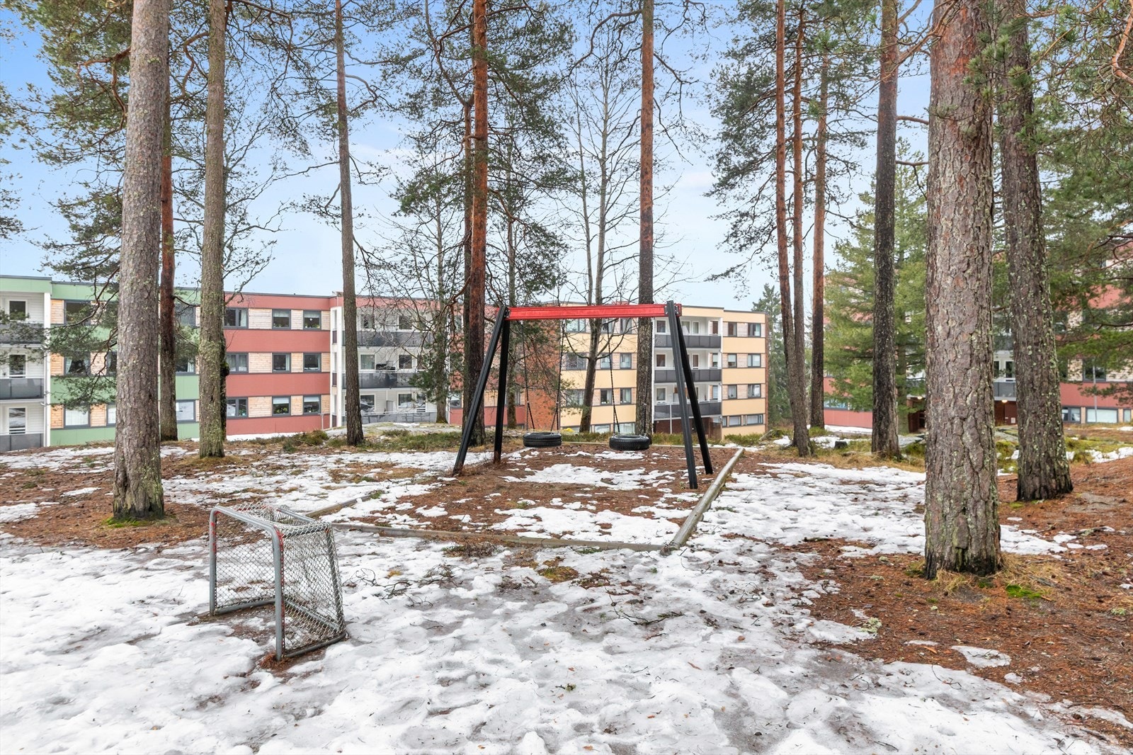De store, bilfrie fellesområdene gir trygge og gode lekemuligheter for barn. Galleribilde