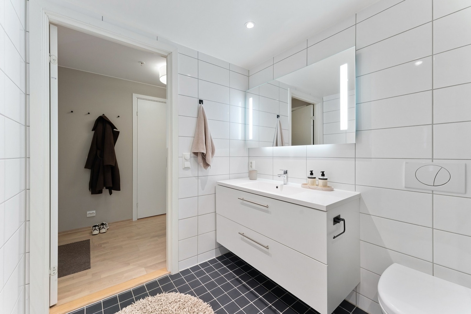 Stoppekran er lokalisert på baderom. Galleribilde