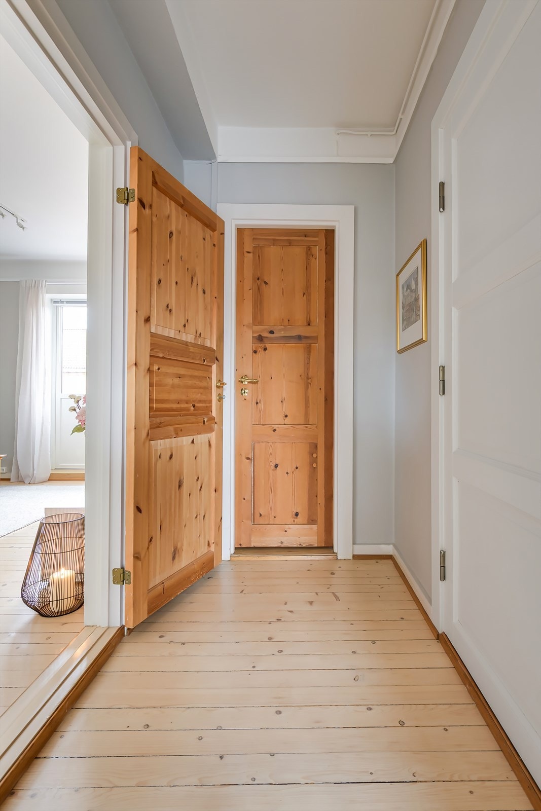 De nydelige tredørene gir boligen en ekstra sjarmfaktor! Galleribilde