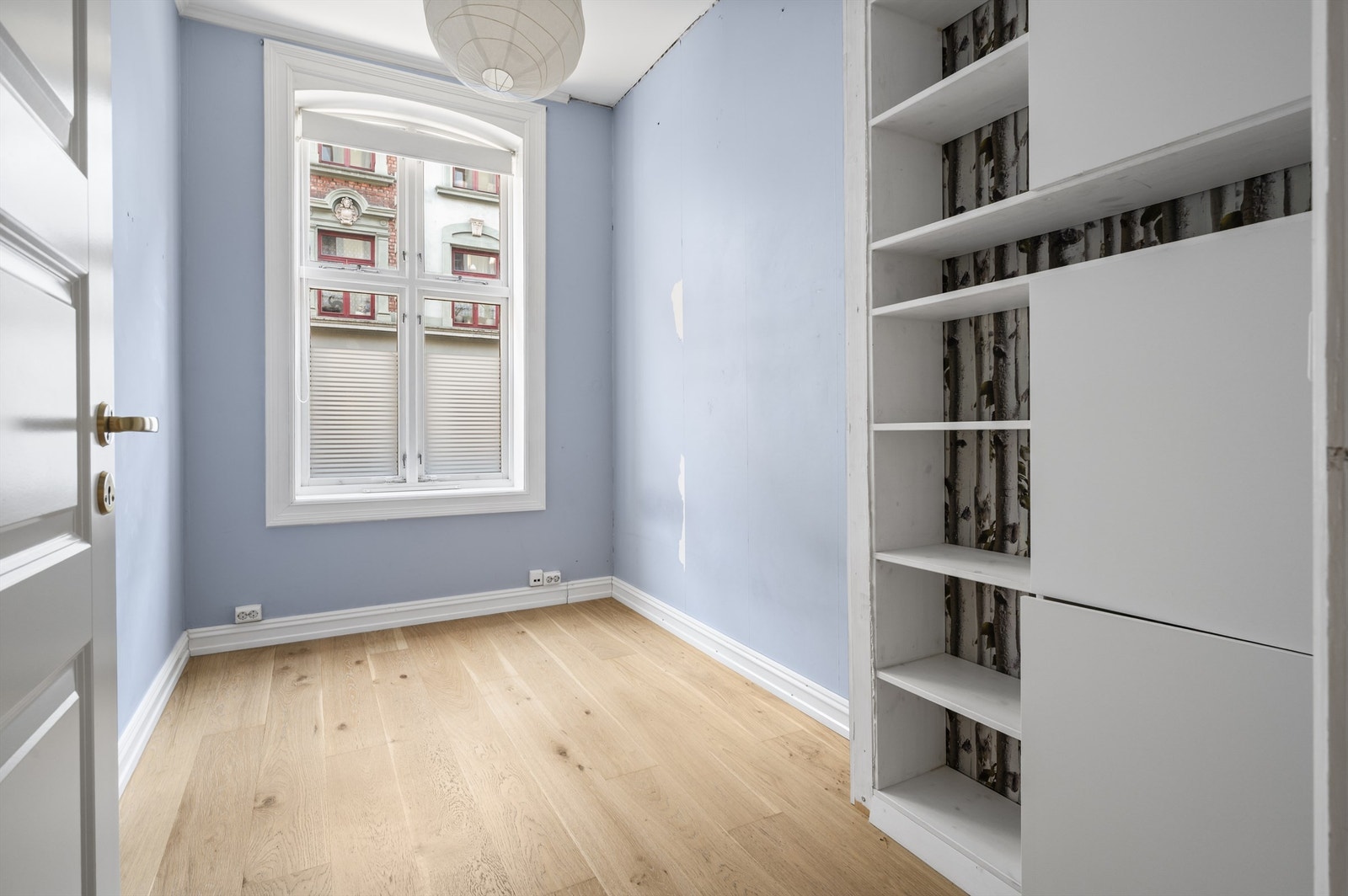 Soverom II er av god størrelse og kan enkelt innredes som soverom, barnerom eller kontor. Galleribilde