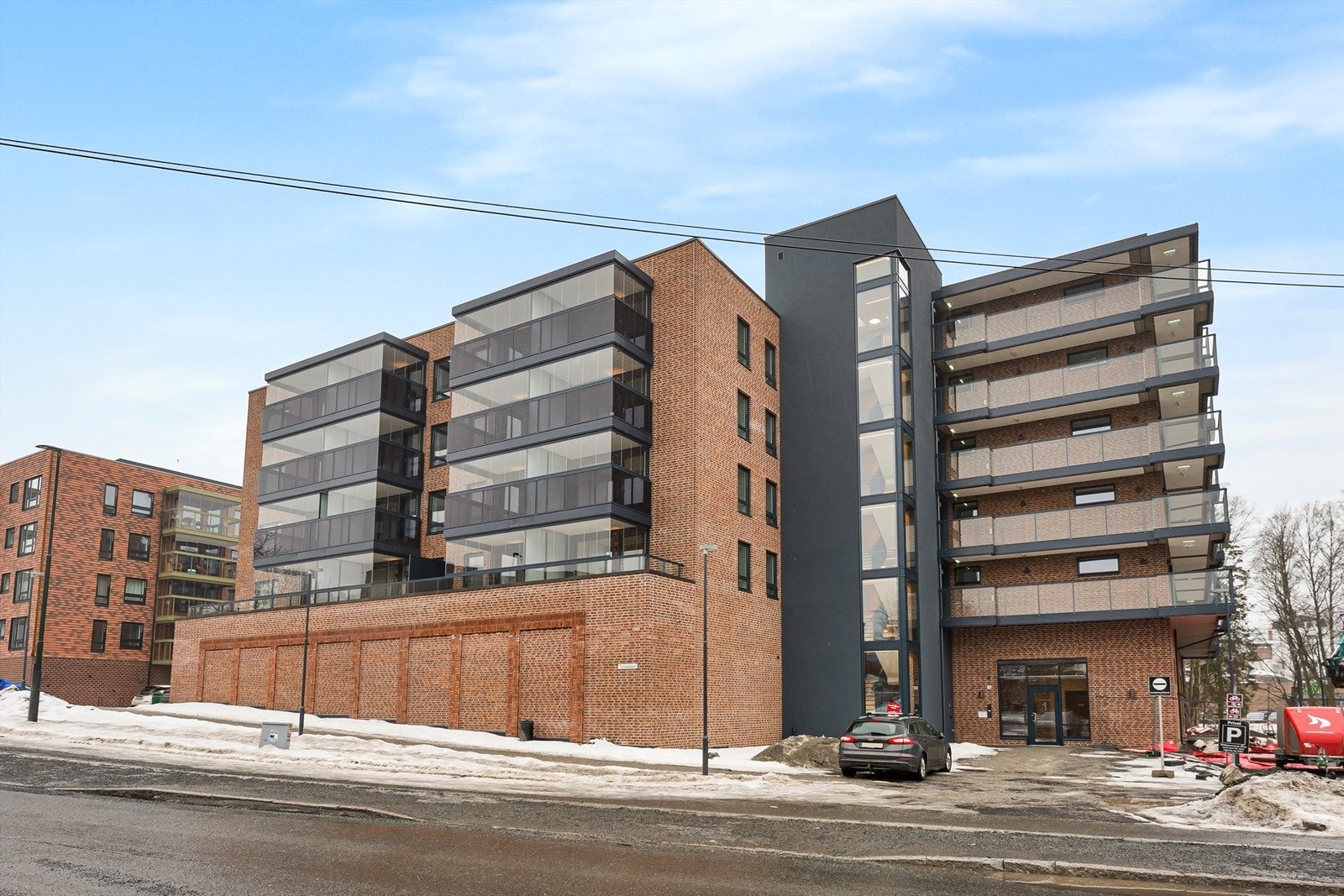 Bergerløkka er et spennende byggeområde med felles terrasse for beboerne. I 1. etasje blir det næringslokale. Her er det også planlagt en restaurant med uteservering Galleribilde