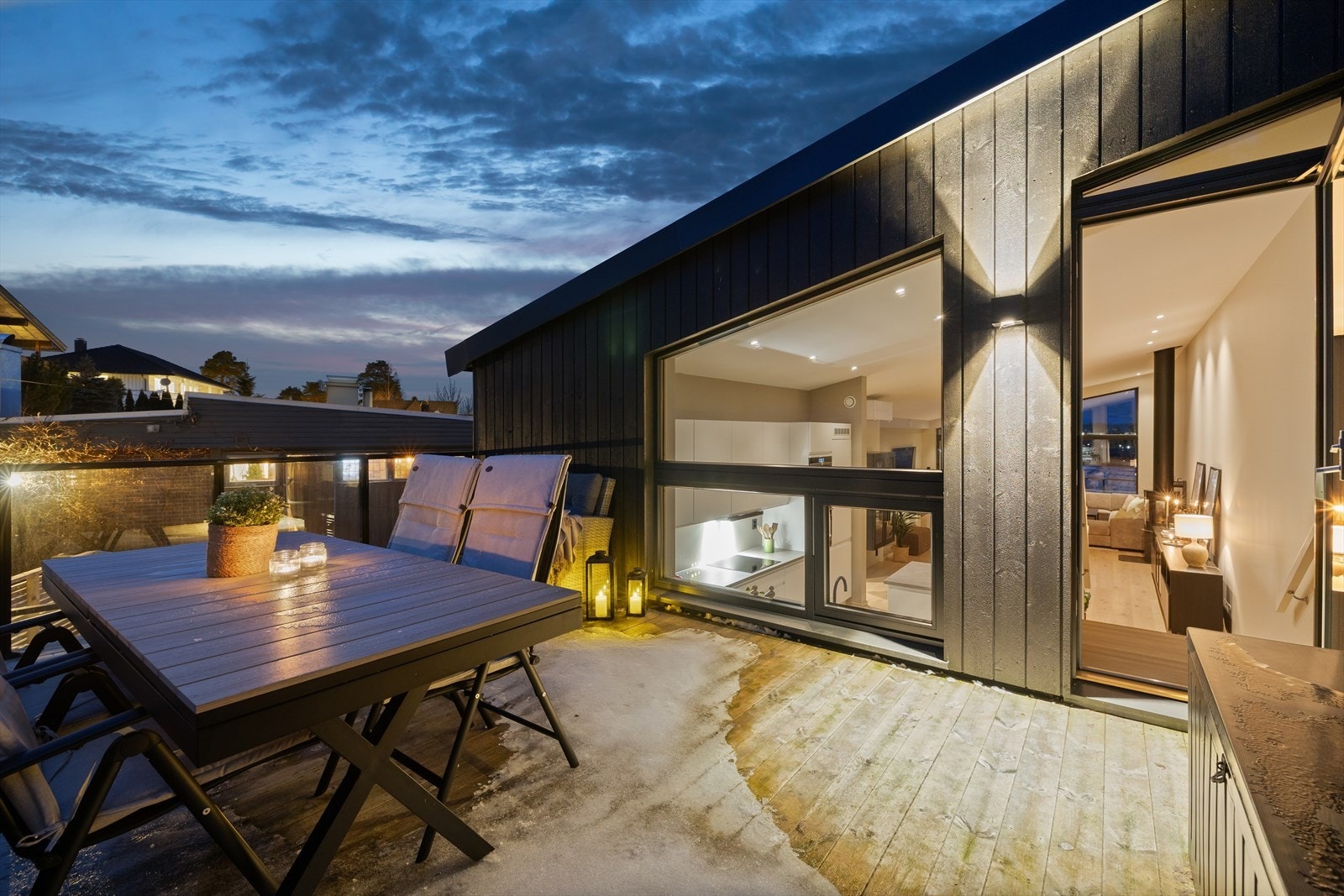 Her kan dere nyte kveldssolen på sene sommerkvelder! Galleribilde