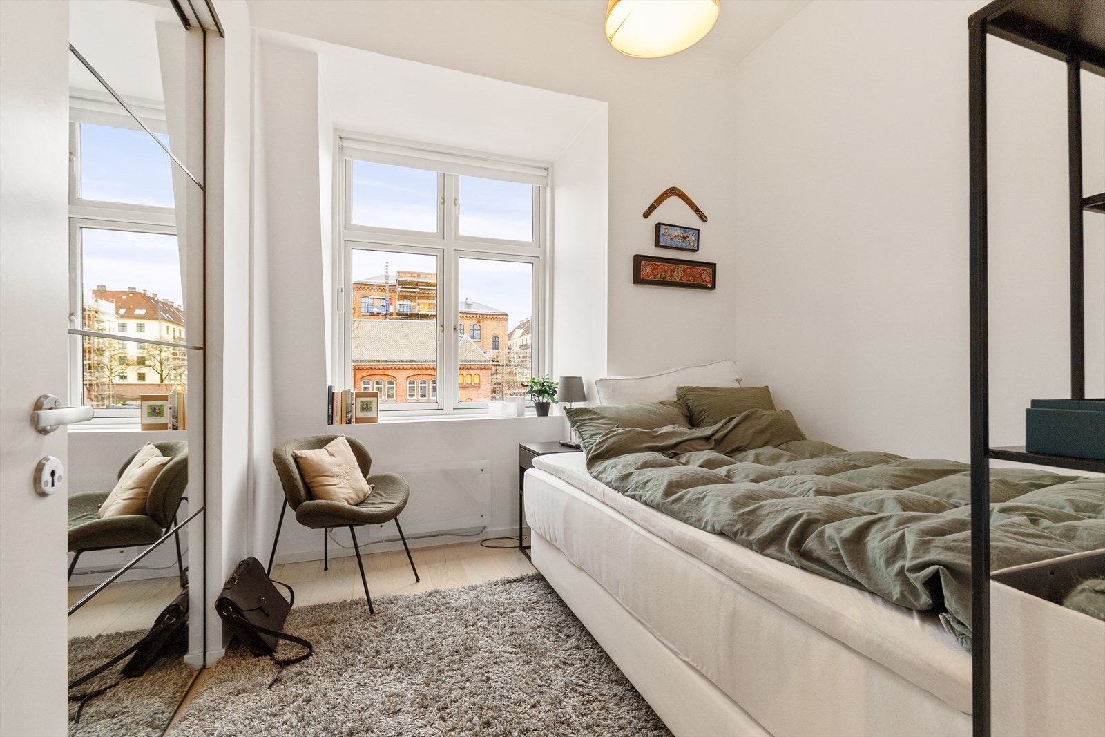 Soverom 2 kan innredes som kontor eller barnerom. Galleribilde