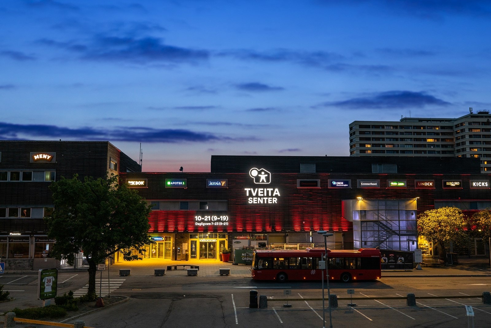 Tveita senter like ved borettslaget. Galleribilde