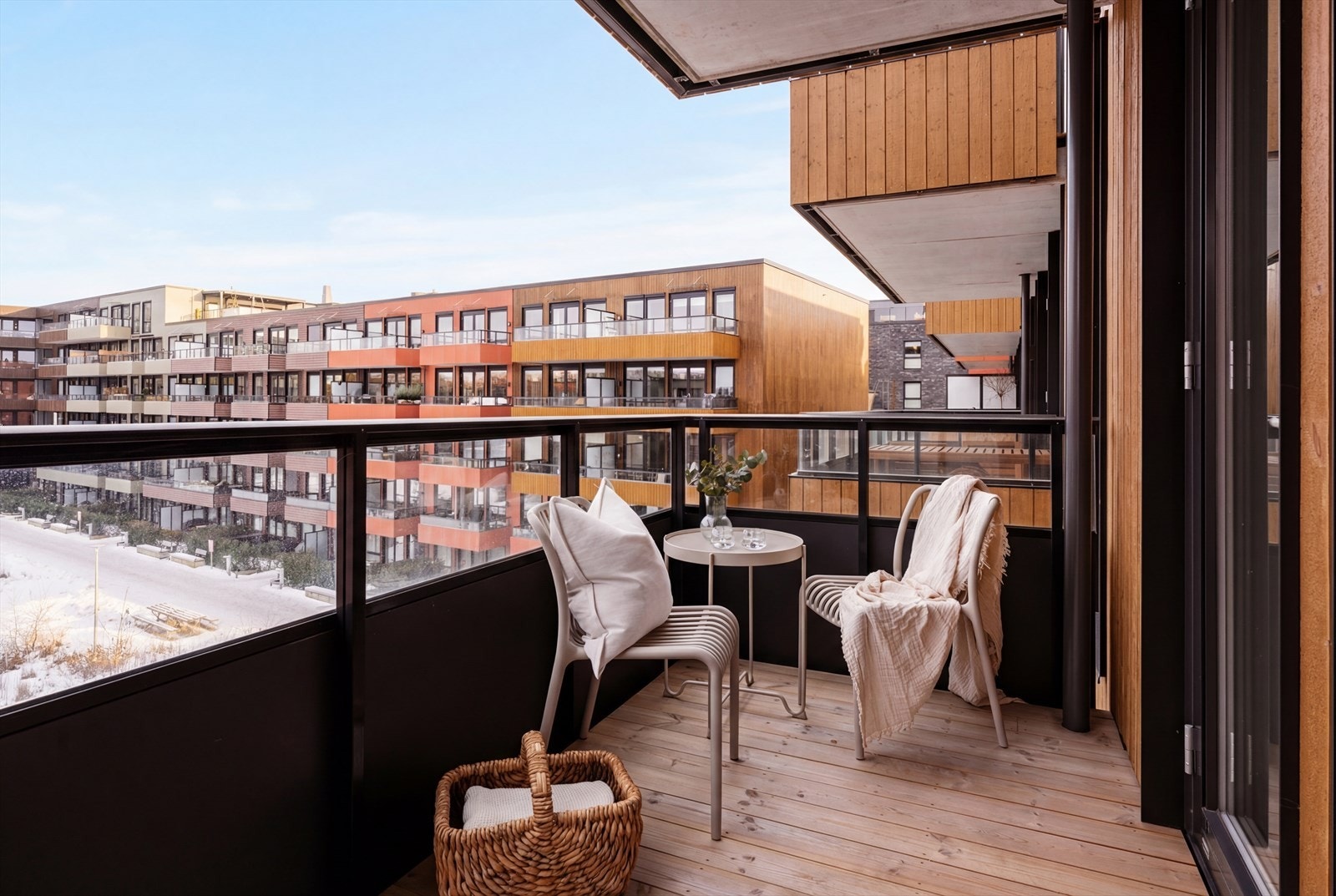 Denne balkongen vender mot nordøst og er hele på 5.8 m². Galleribilde