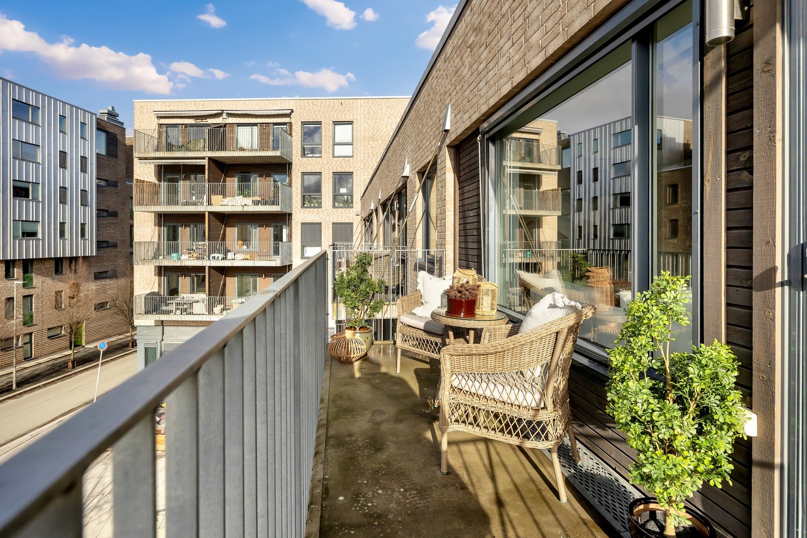 En rålekker 3-roms toppleilighet med solrik balkong. Galleribilde