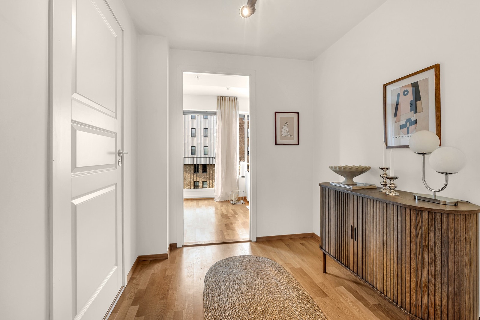 Entreen er av god størrelse. Galleribilde