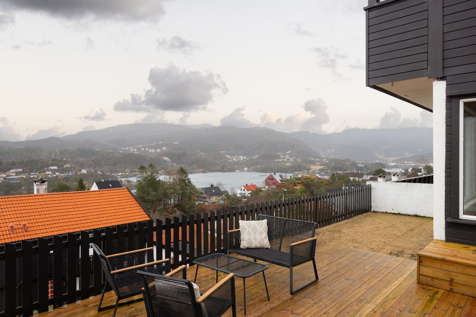 Nyt soldagene i en skjermet tilværelse Galleribilde