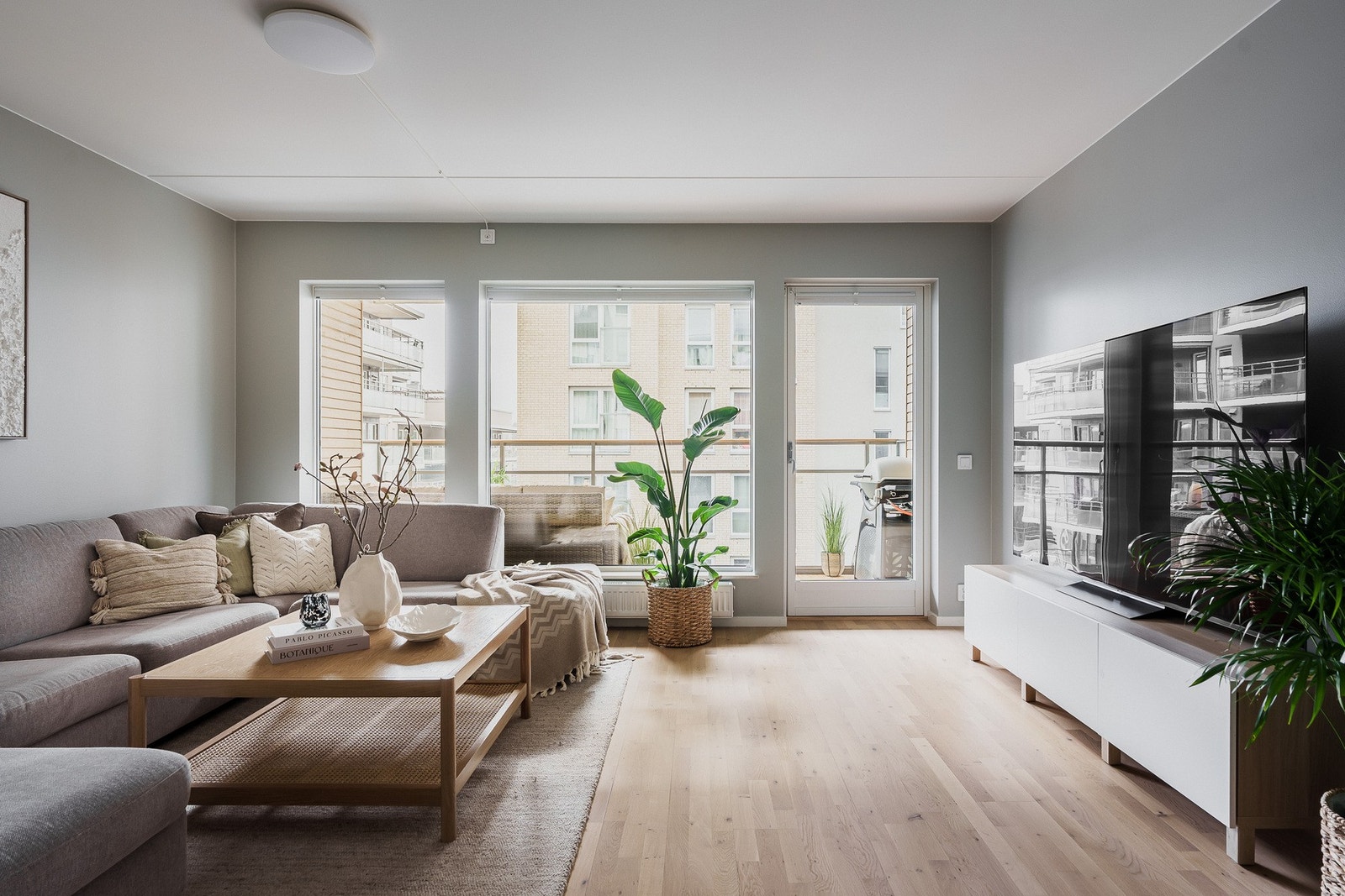 Bjarne Haugens gate 3 presenteres av Bulent Yildirim v/Boa Eiendomsmegling Oslo Vest. Galleribilde