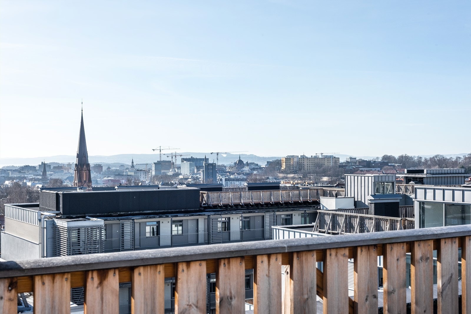På fine sommerdager kan man nyte utsikten. Galleribilde