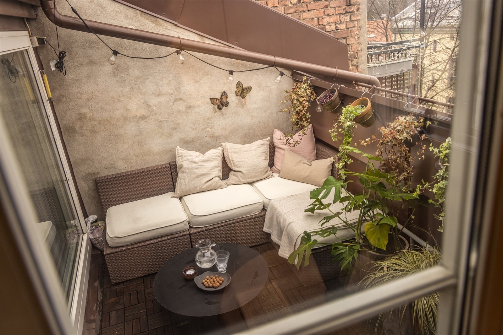 Den sørvendte takterrassen på ca. 7 m² er en usjenert og privat uteplass. Galleribilde