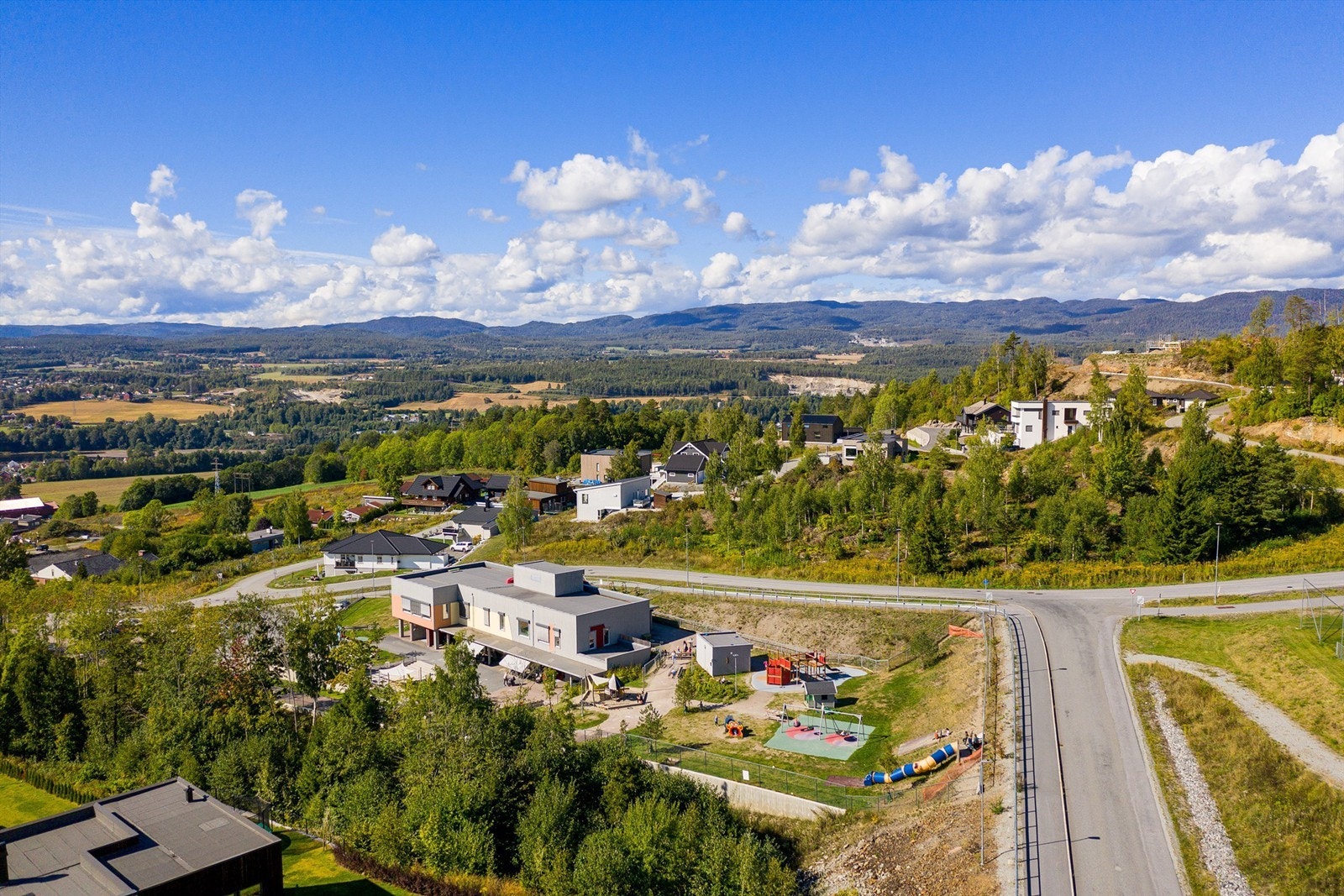 Kort vei å gå til Harakollen barnehage Galleribilde