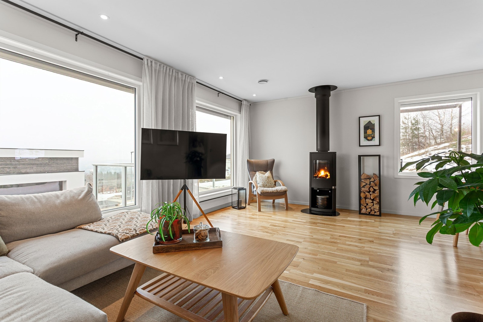 Oppvarming via vedovn Galleribilde