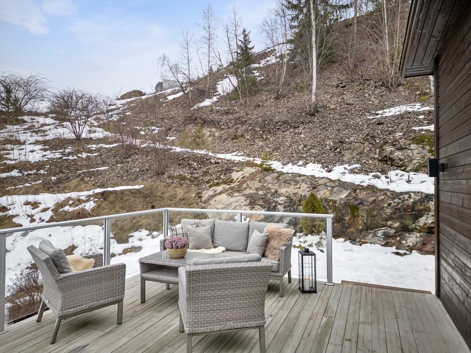 Turmuligheter rett bak huset Galleribilde