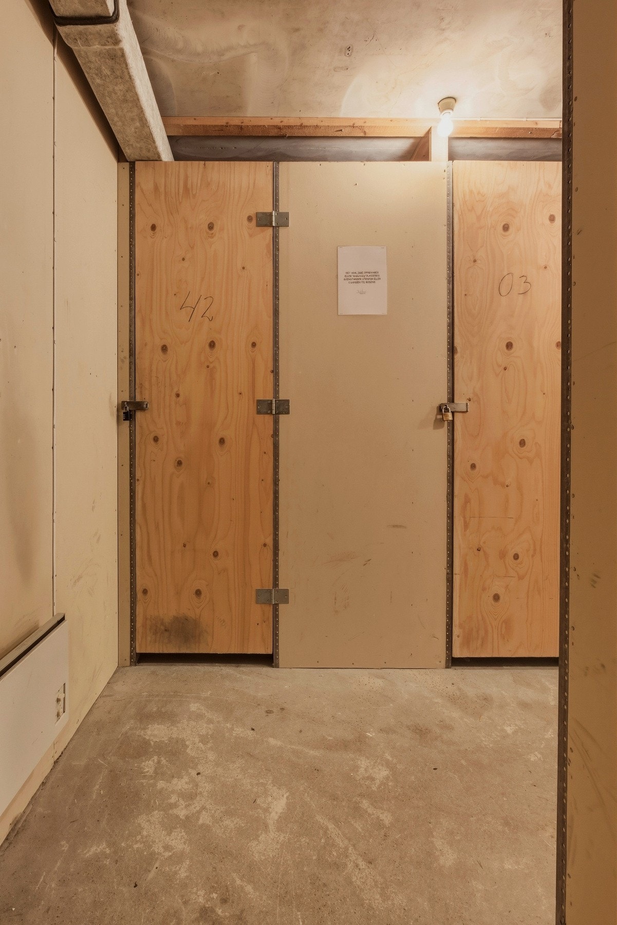 Leiligheten disponerer en kjellerbod på ca. 2 kvm, som gir ekstra lagringsplass. Galleribilde