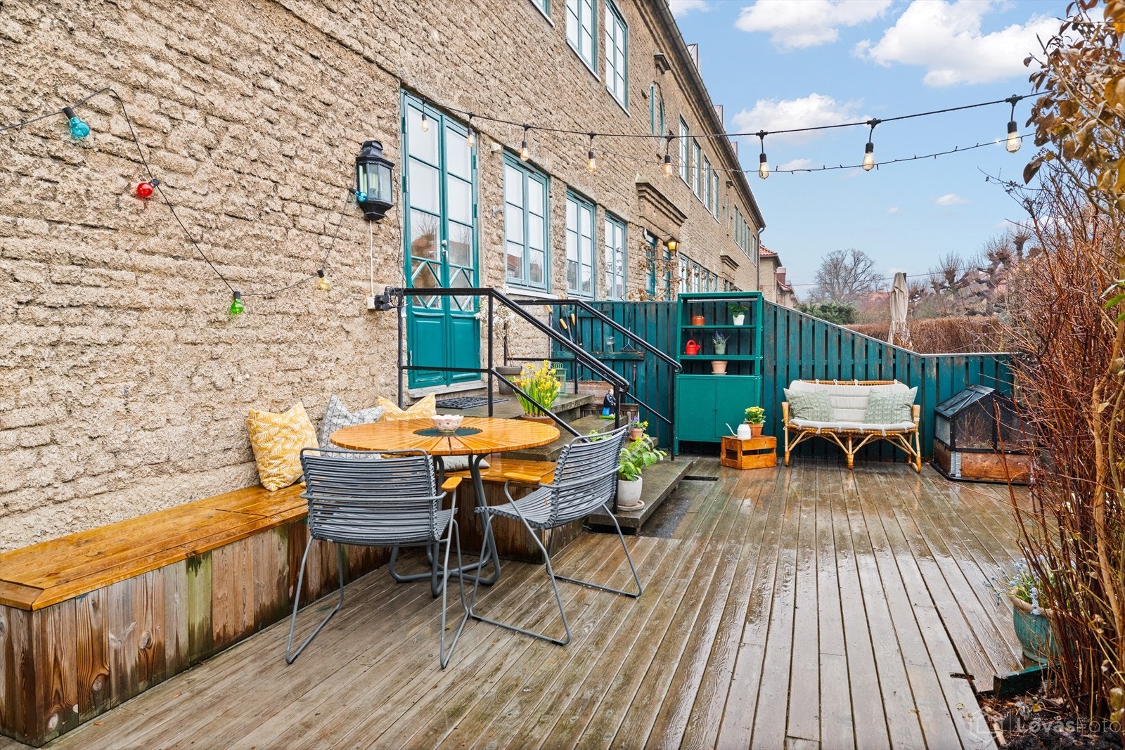 Den romslige hageplattingen byr på flere innredningsmuligheter. Galleribilde