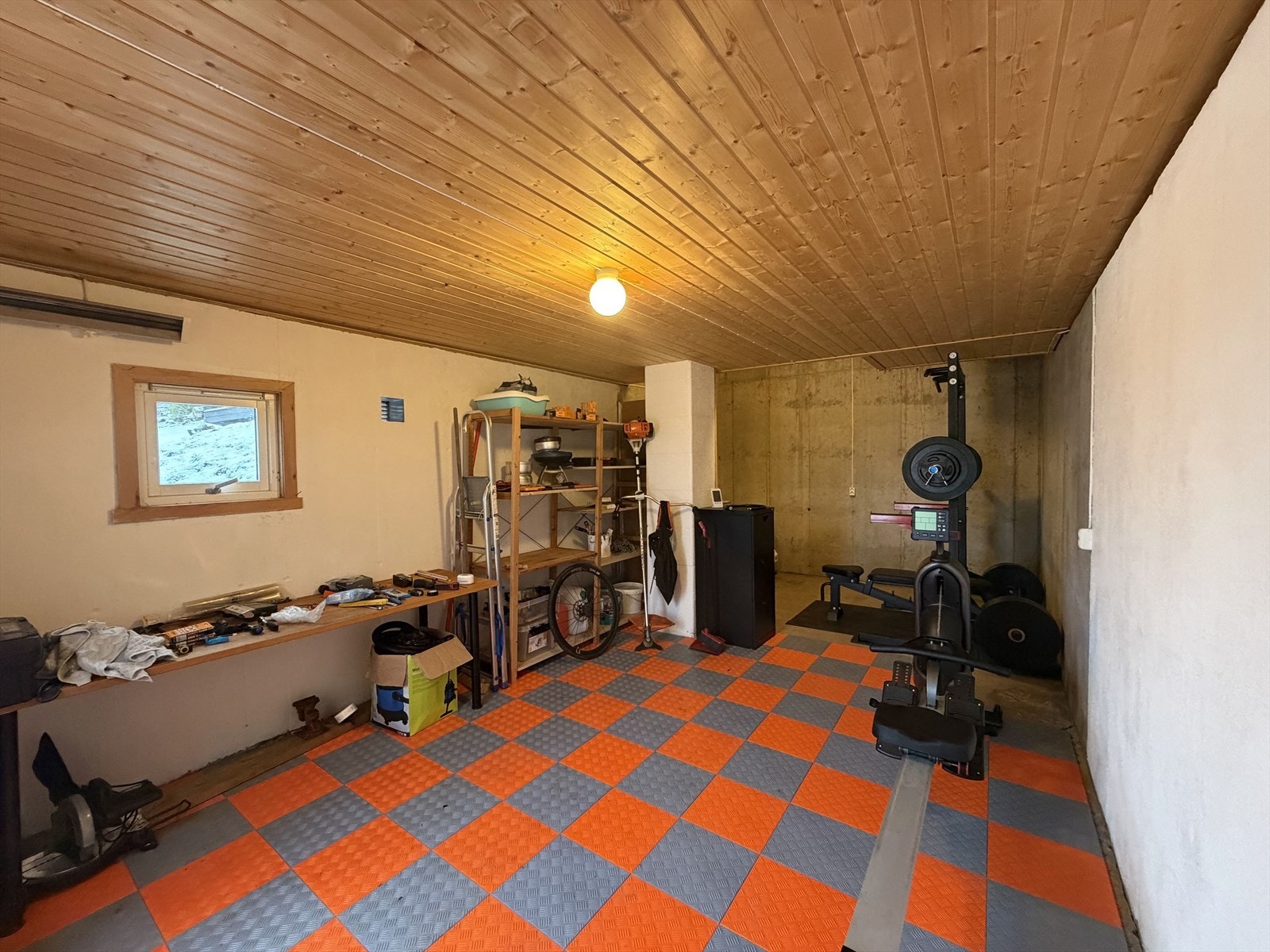 Kjeller i anneks. Galleribilde