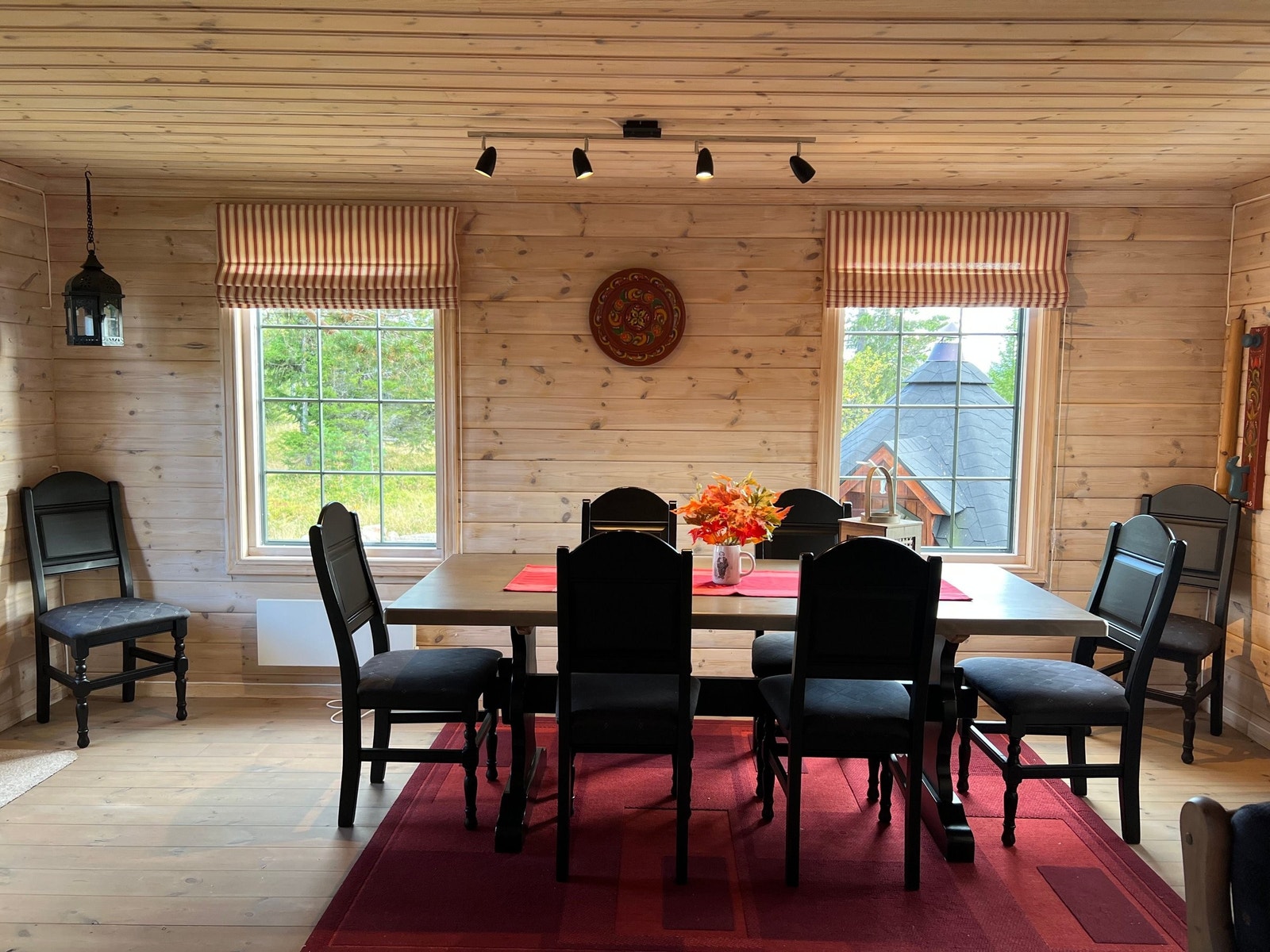 Spisestuedel Galleribilde