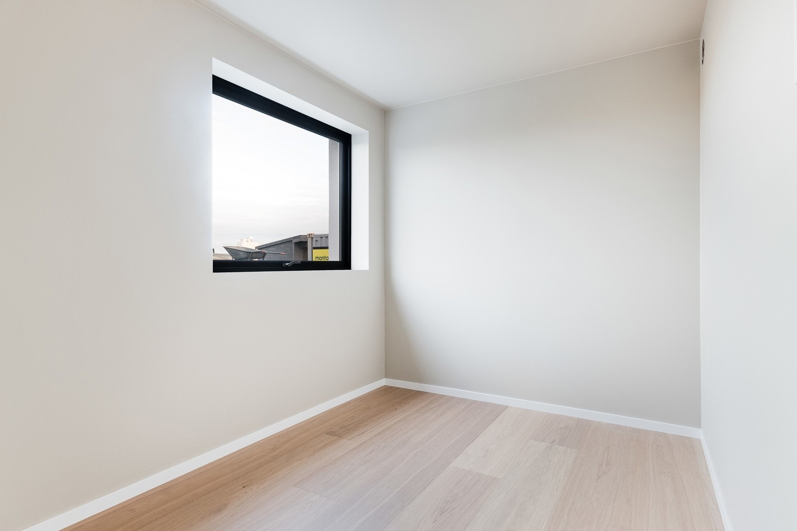 Soveorm i hybel. Galleribilde