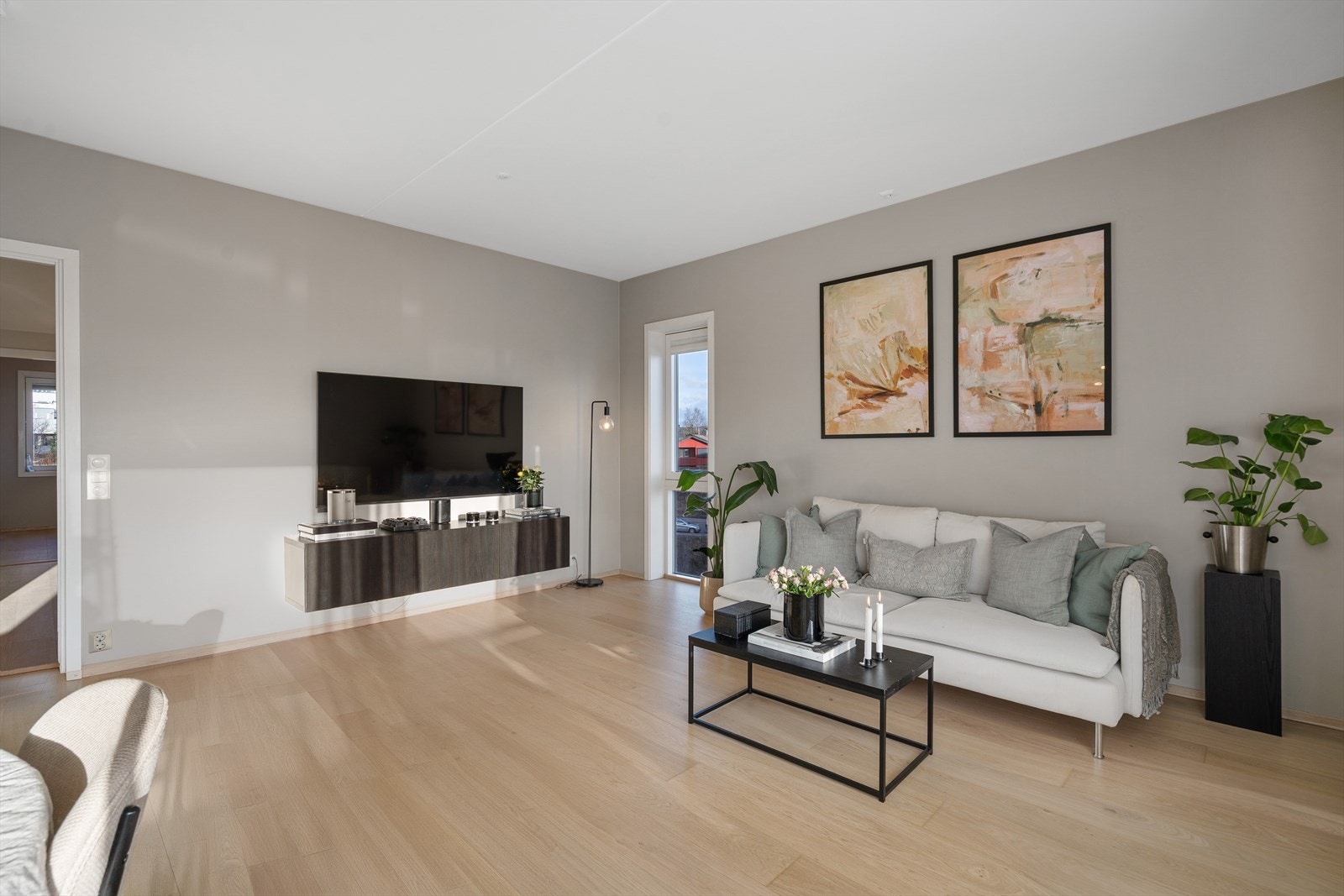 God plass til sofa/sittegruppe. Galleribilde