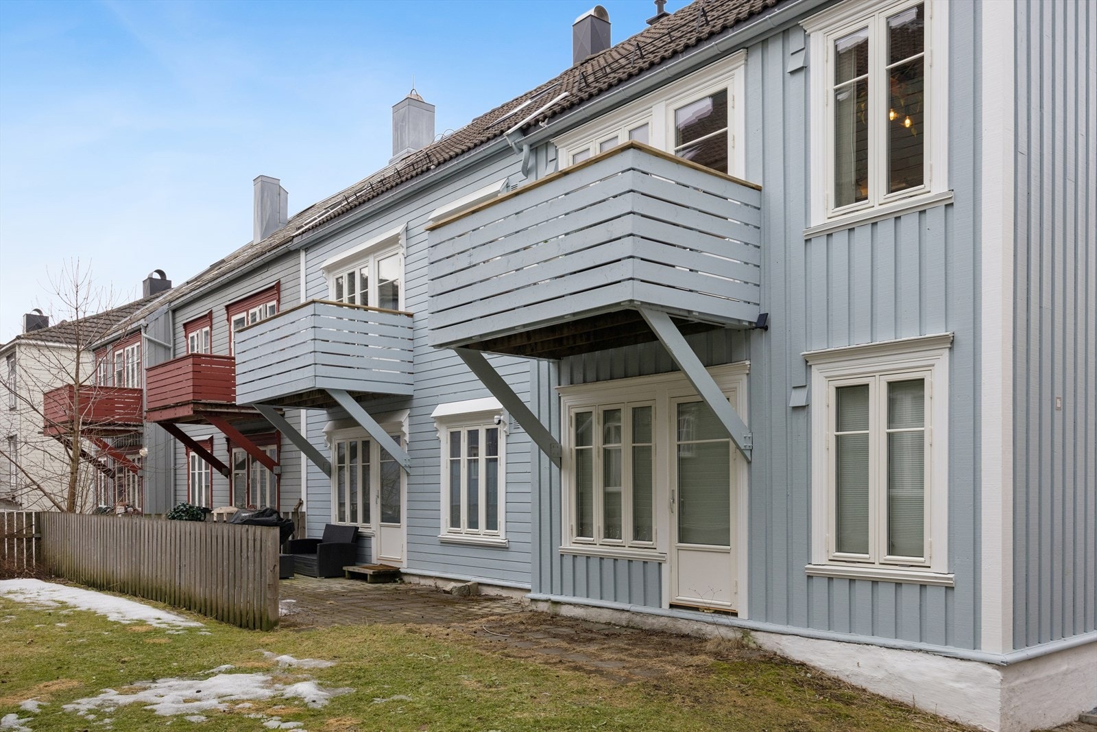 Leiligheten ligger sentralt på Møllenberg, med kort gangavstand til Solsiden og Midtbyen. Galleribilde