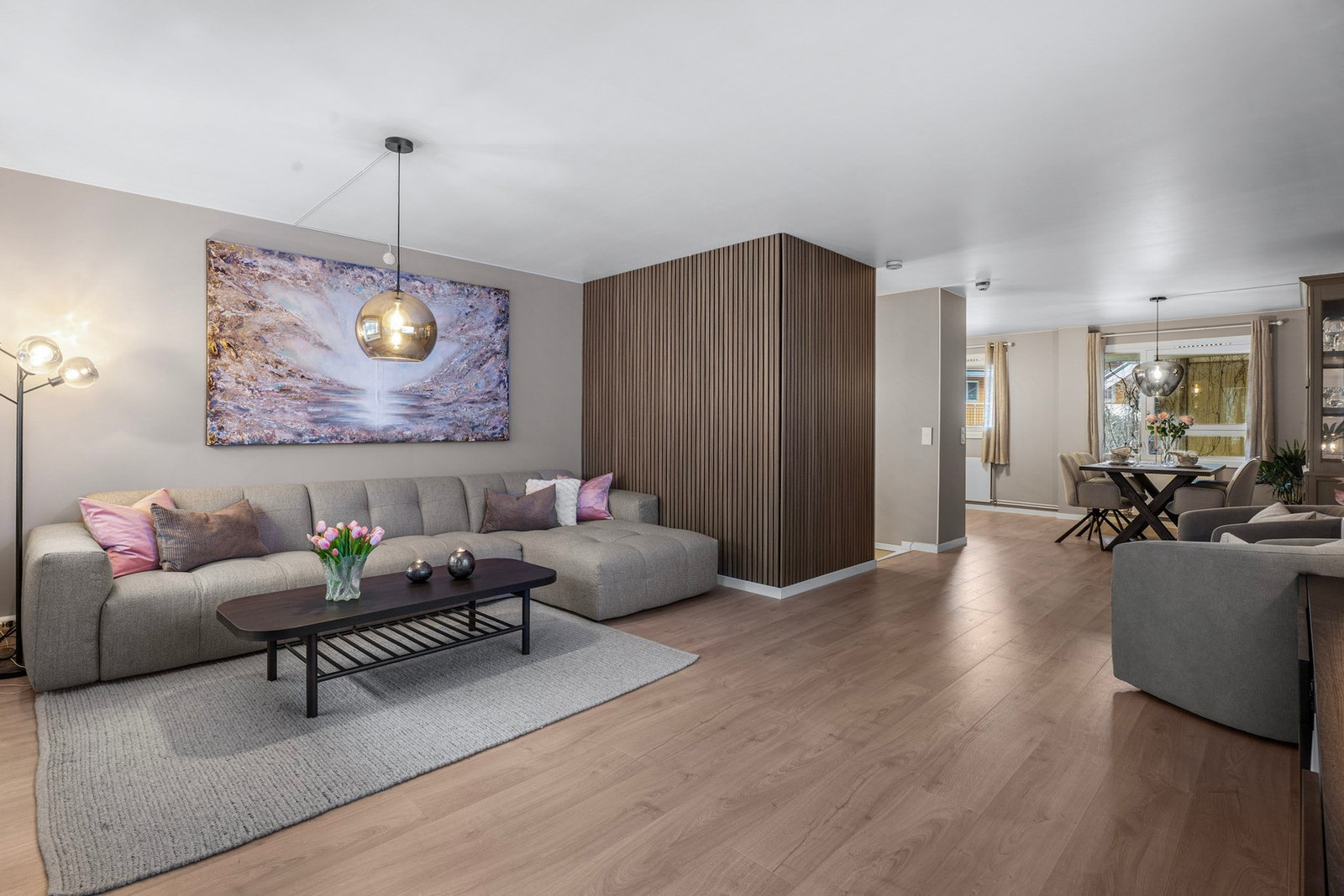 Ida Visnes v/ Privatmegleren Atrium har gleden av å ønske velkommen til Gustav Vigelands vei 30 i populære Casinetto borettslag Galleribilde