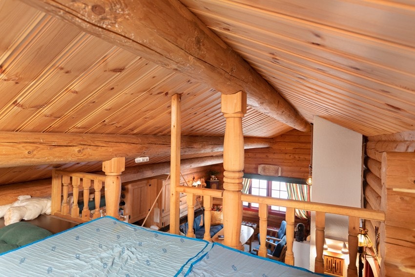 Hems over stuen med ekstra sengeplasser. Galleribilde