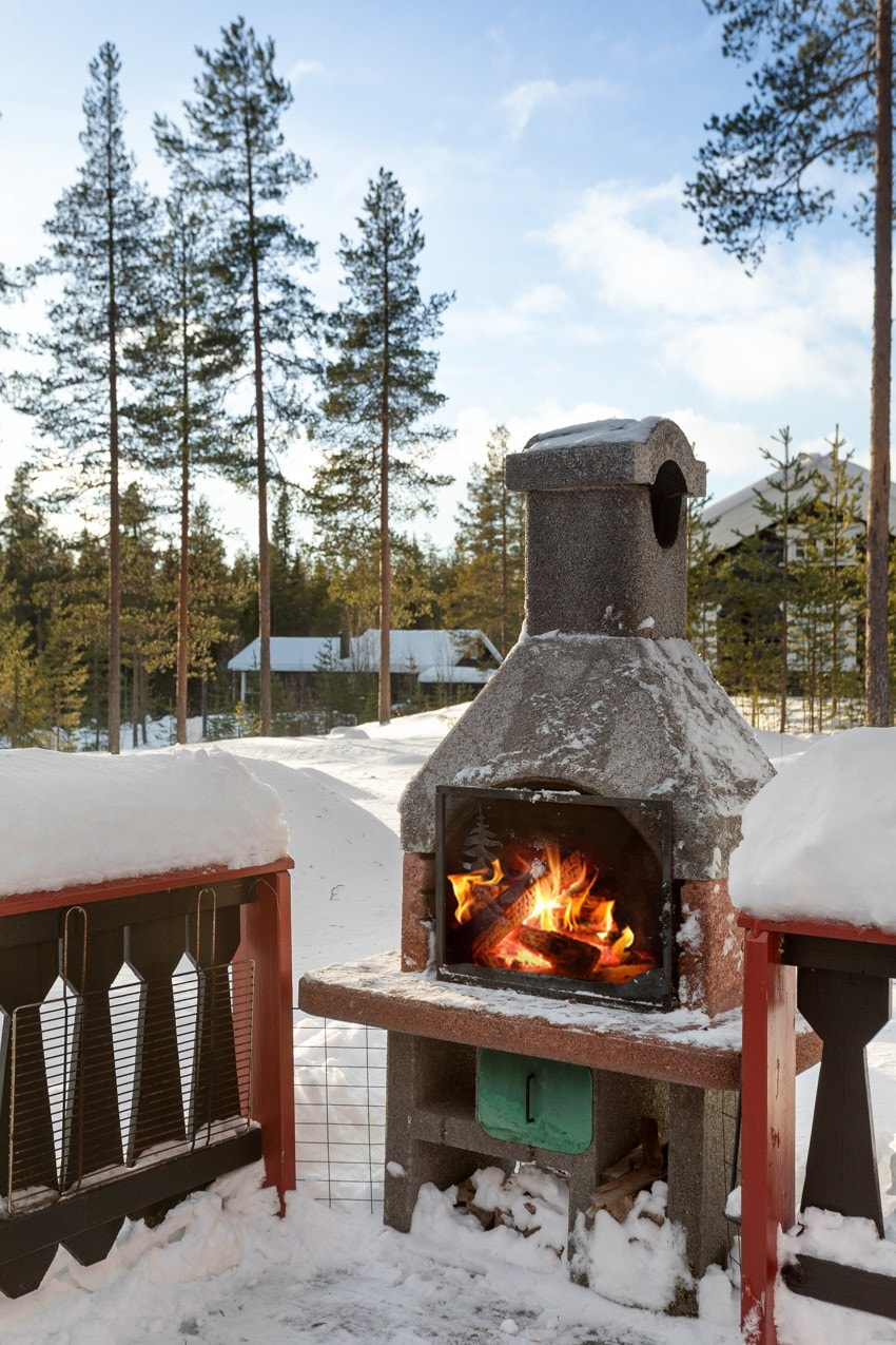 Utepeis ved terrassen. Galleribilde