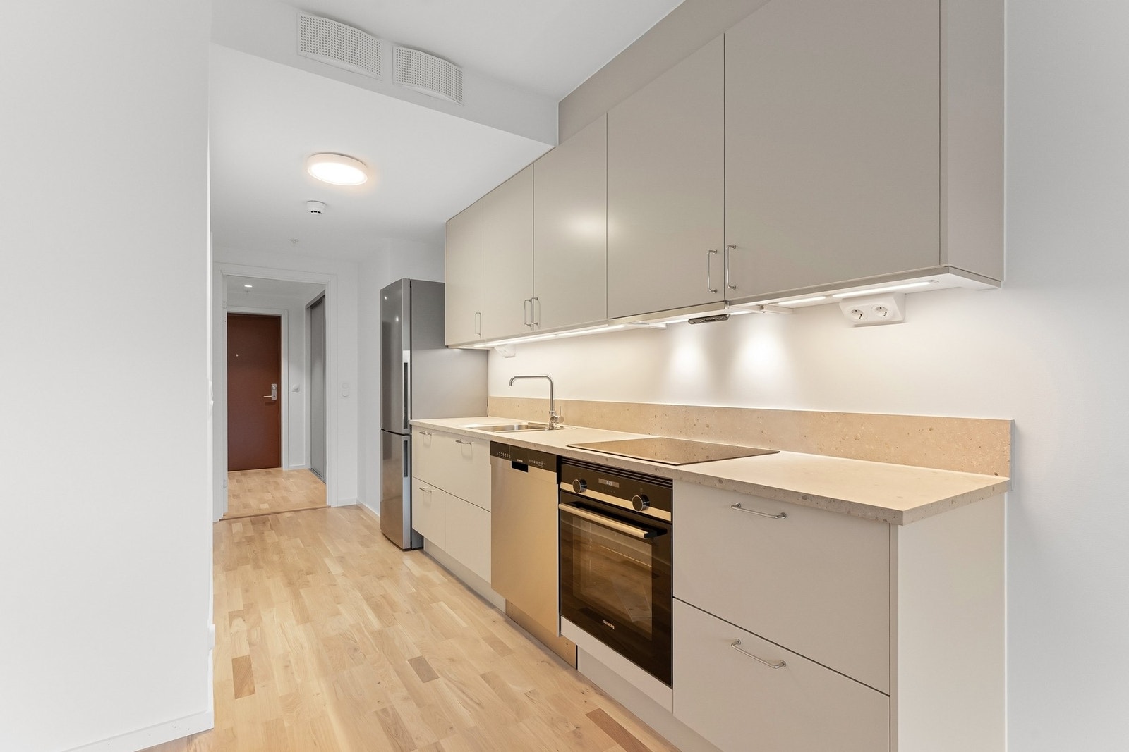 Moderne utforming med sten benkeplate Galleribilde